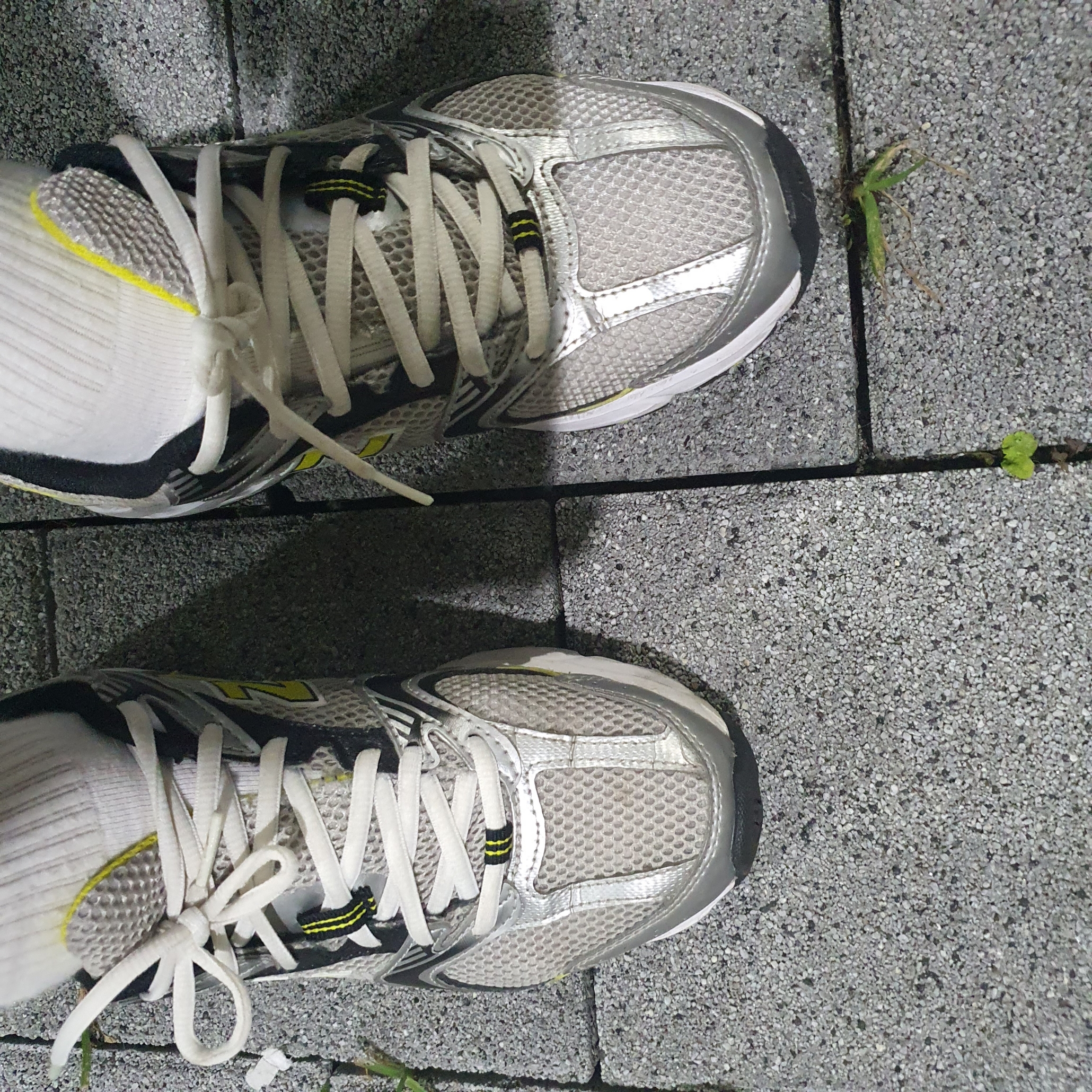New Balance 530 Silver 착용 스타일 - 1