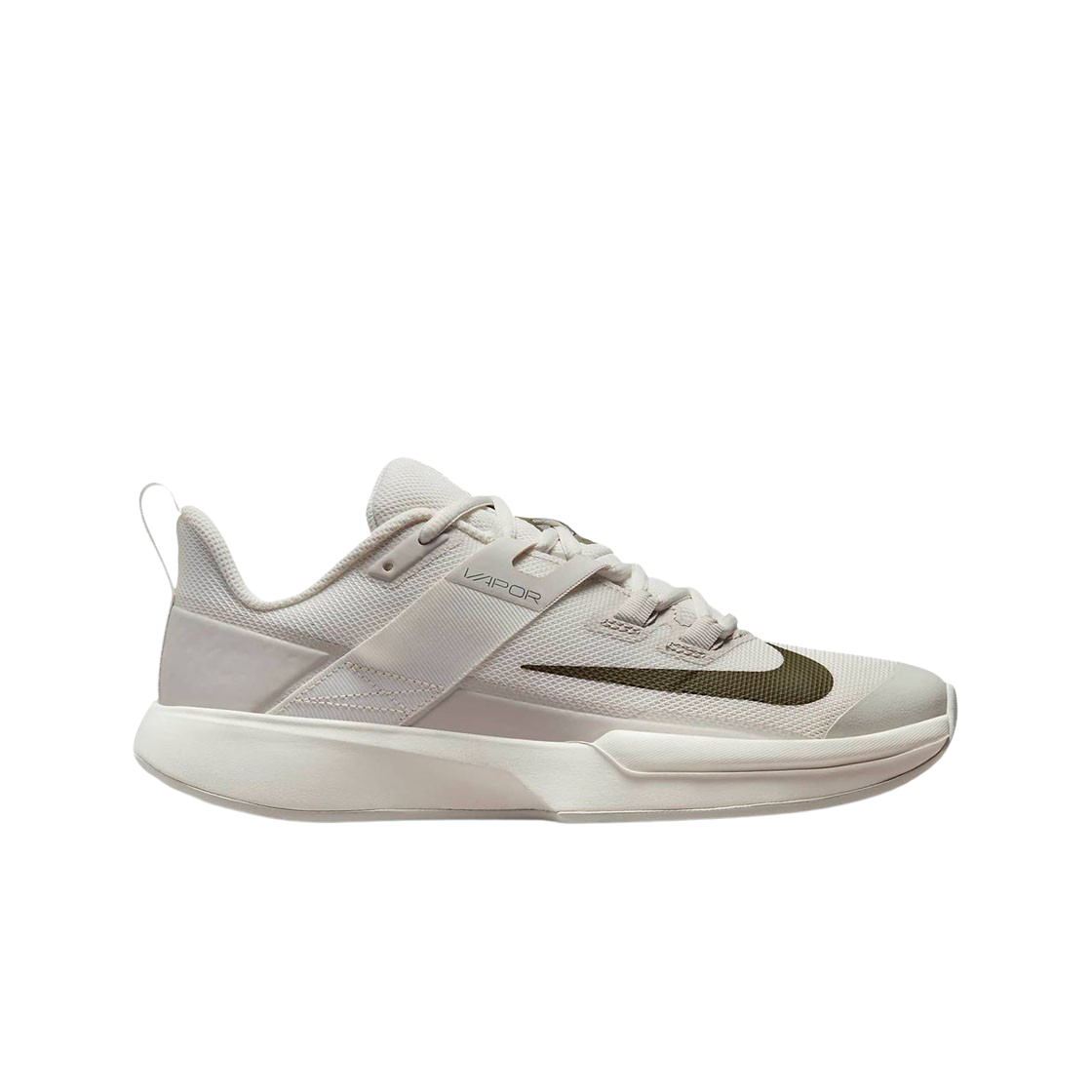(W) 나이키 코트 베이퍼 라이트 세일 미디움 올리브((W) Nike Court Vapor Lite Sail Medium Olive) - 1