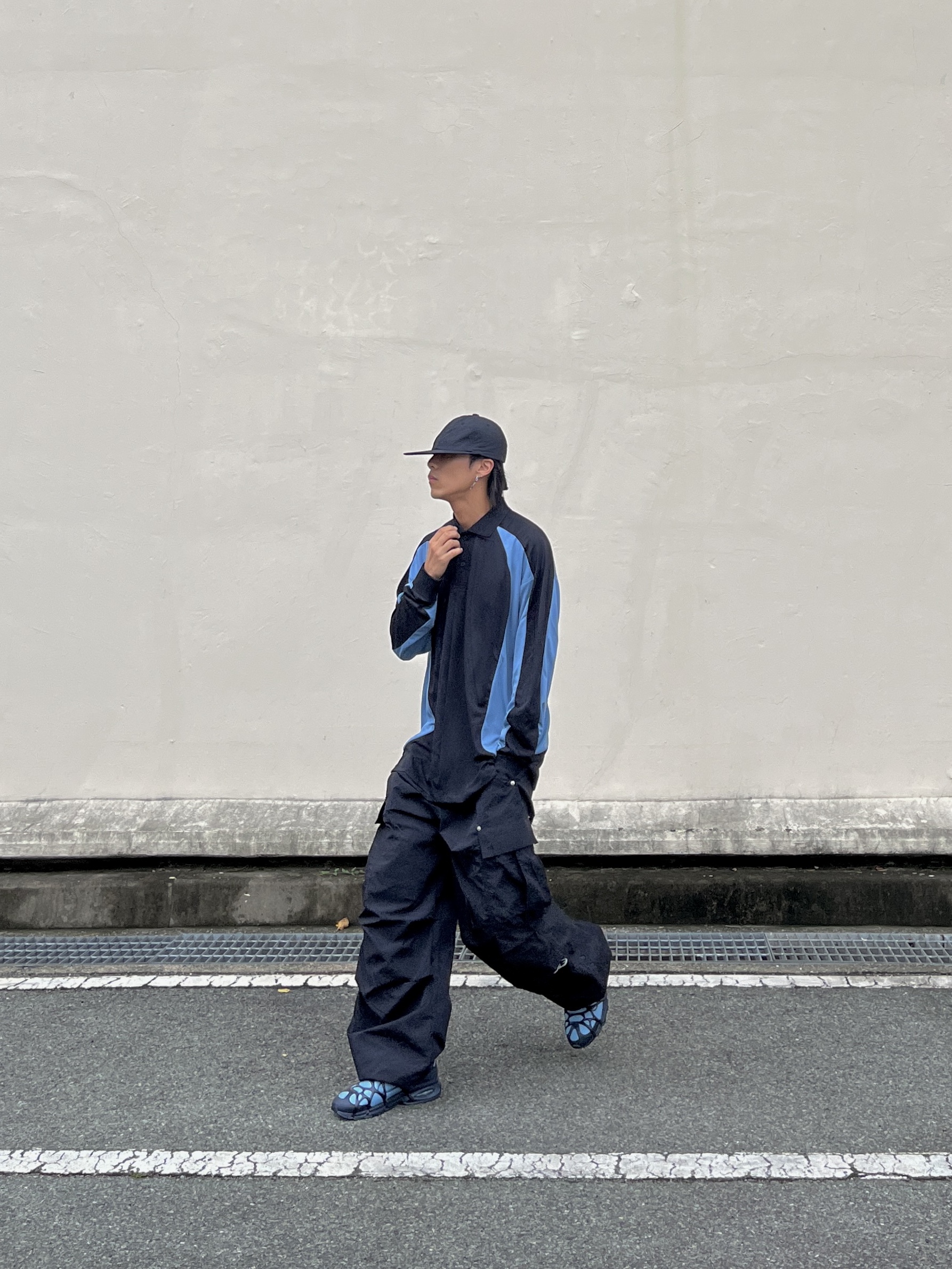 Nike Air Kukini Worn Blue Obsidian 착용 스타일 - 1