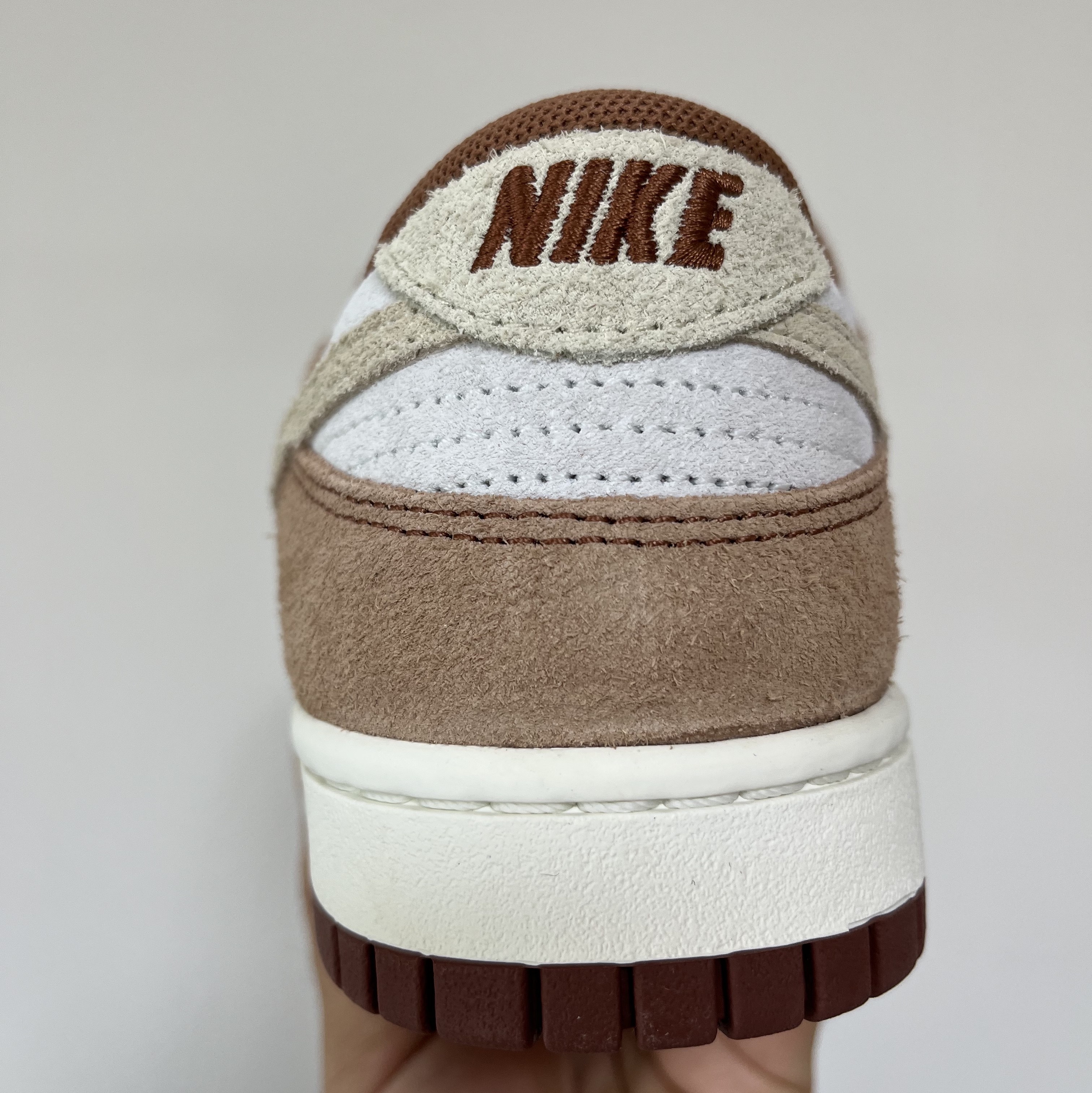 Nike Dunk Low Pro Premium Medium Curry 착용 스타일 - 3