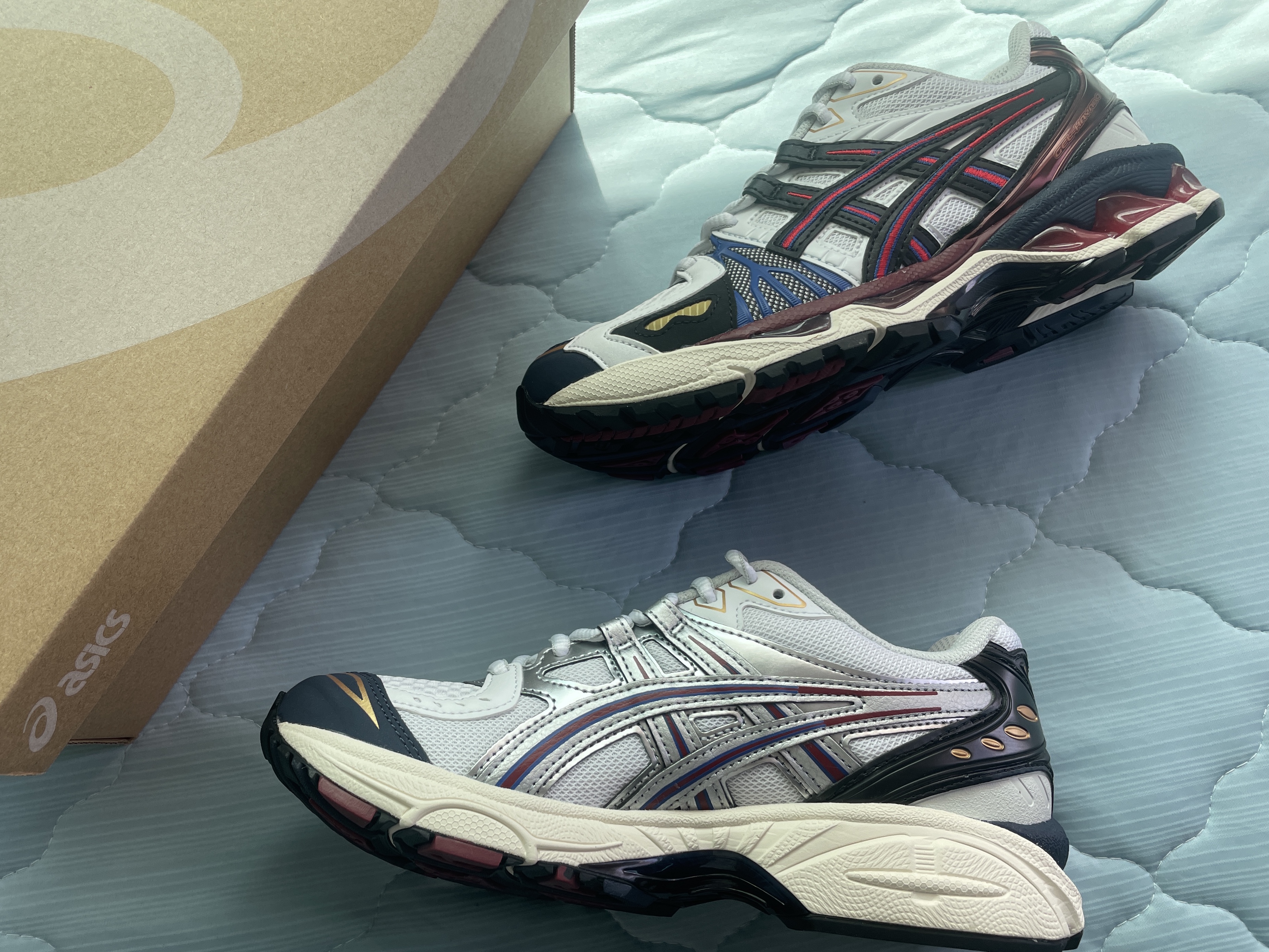 Asics Gel-Kayano Legacy White Black 착용 스타일