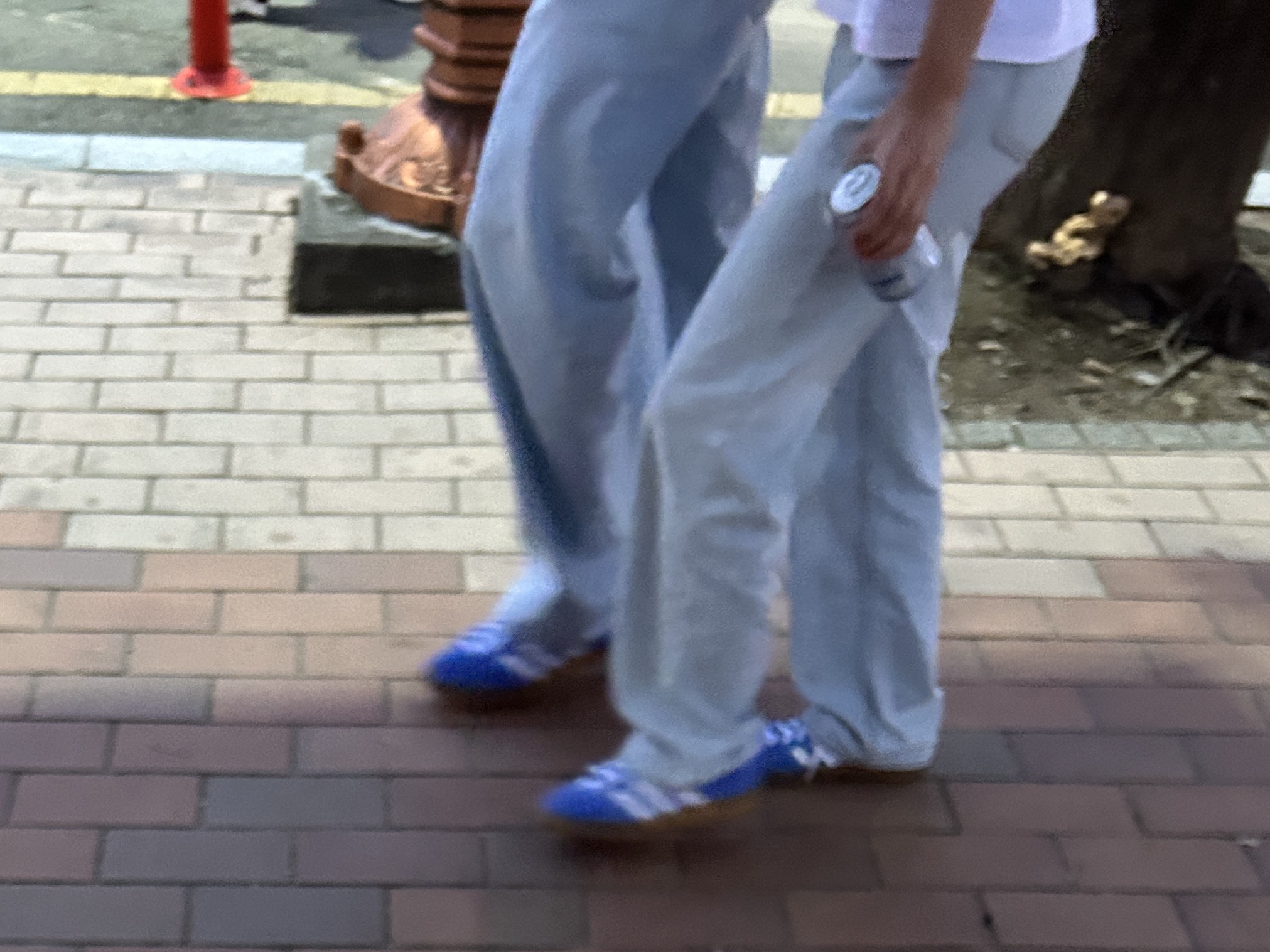 (W) Adidas Gazelle Indoor Blue Fusion Cloud White 착용 스타일