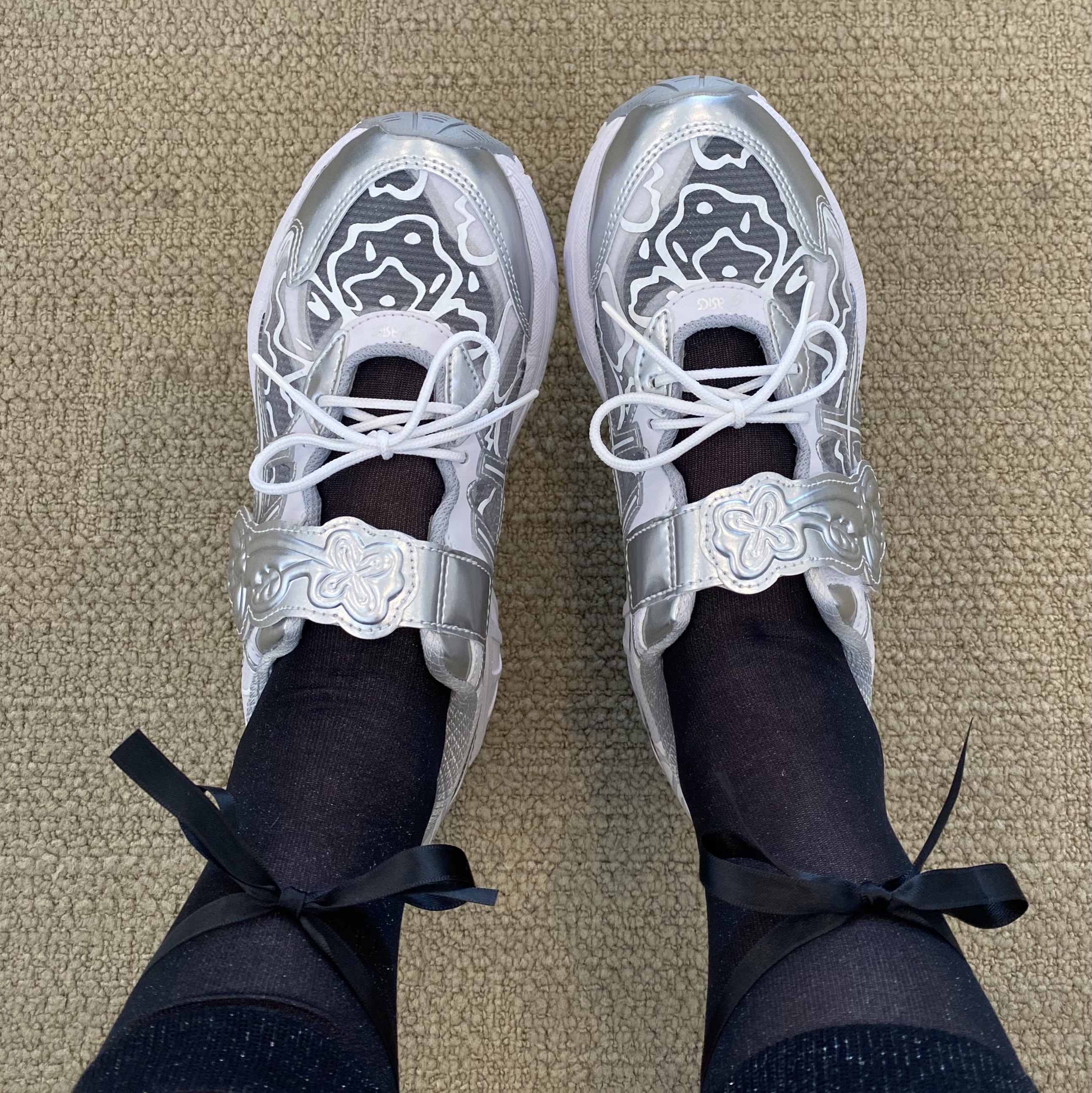 Asics x Cecilie Bahnsen GT-2160 White 착용 스타일