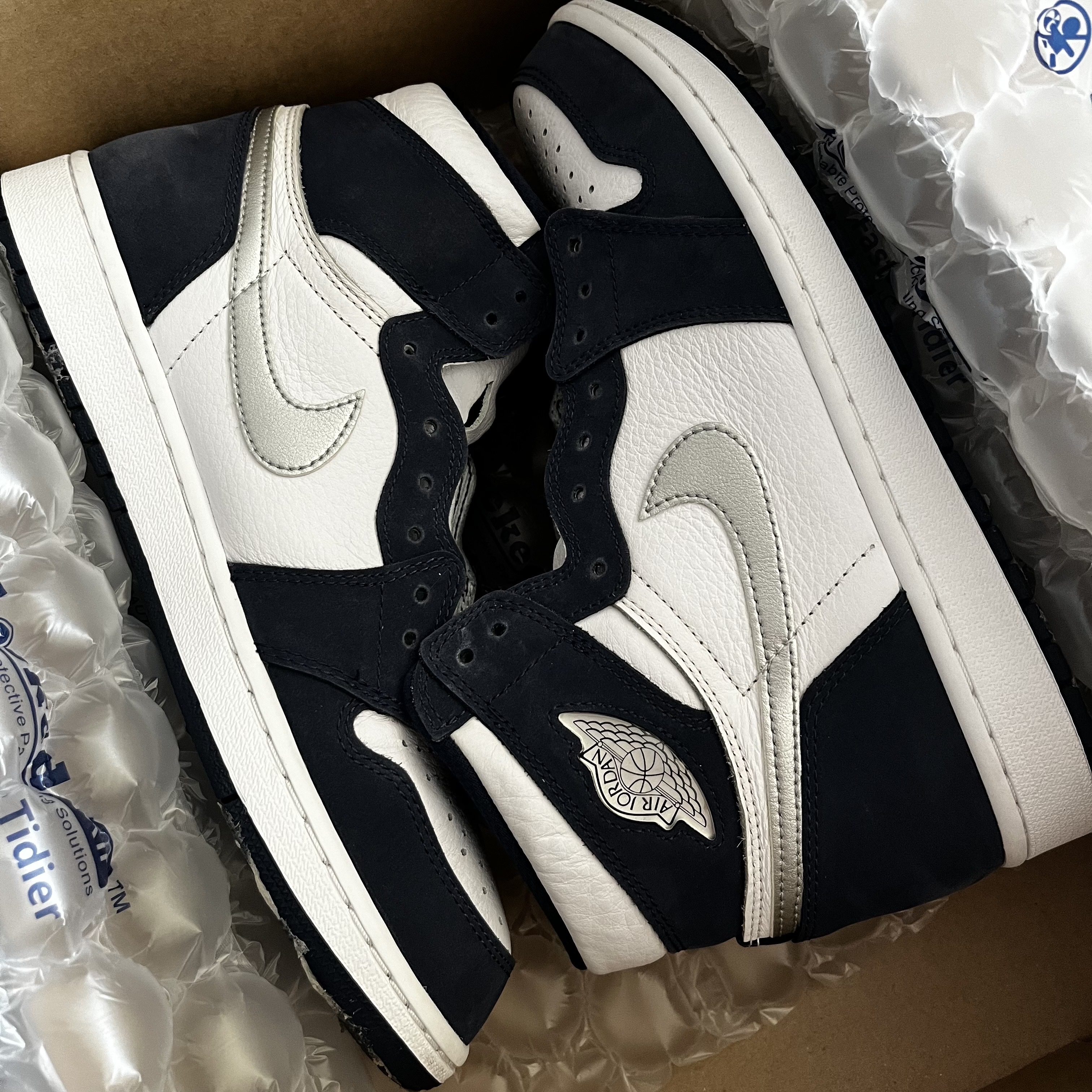 Jordan 1 Retro High OG CO.JP Midnight Navy 착용 스타일 - 2