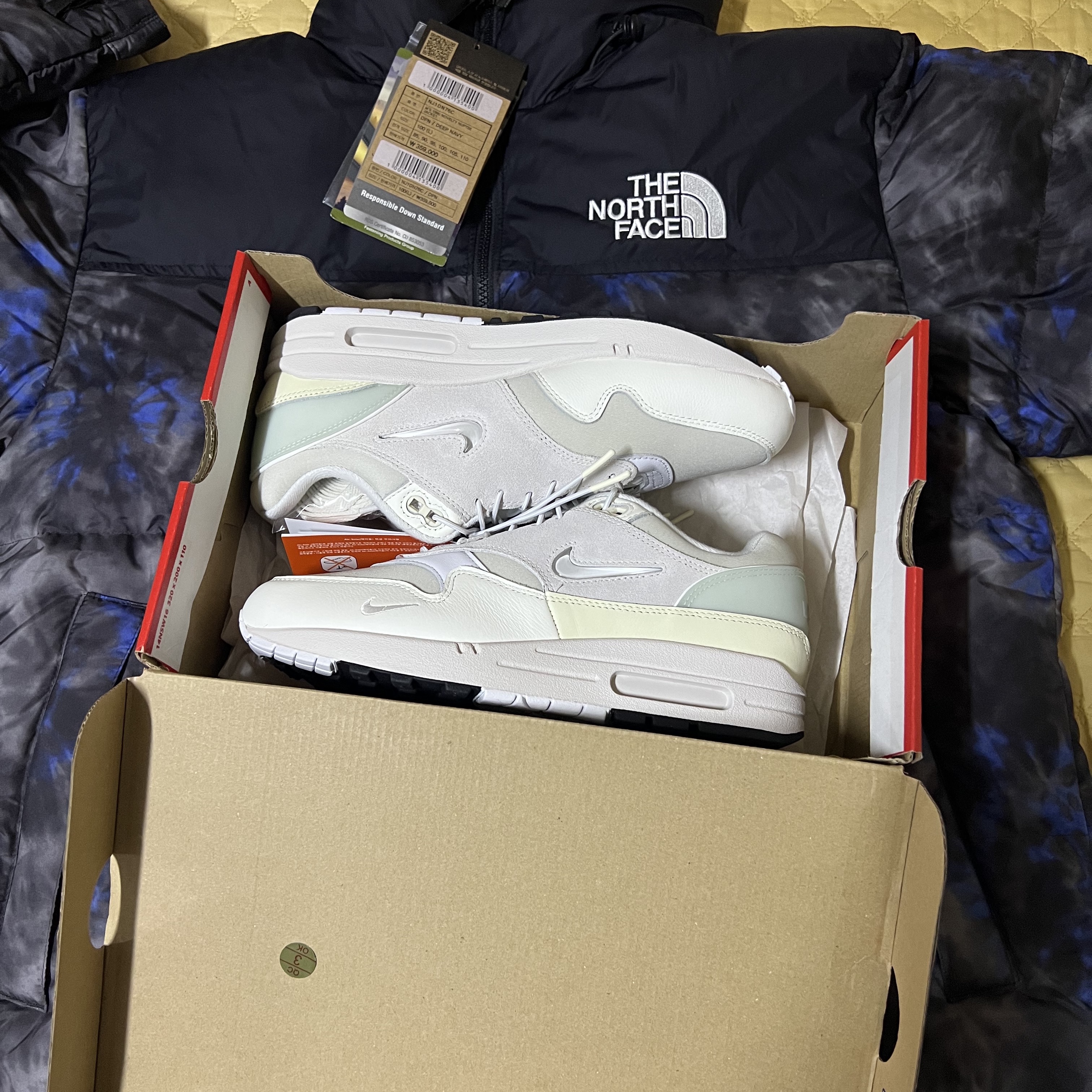 Nike Air Max 1 Hangul Day 착용 스타일