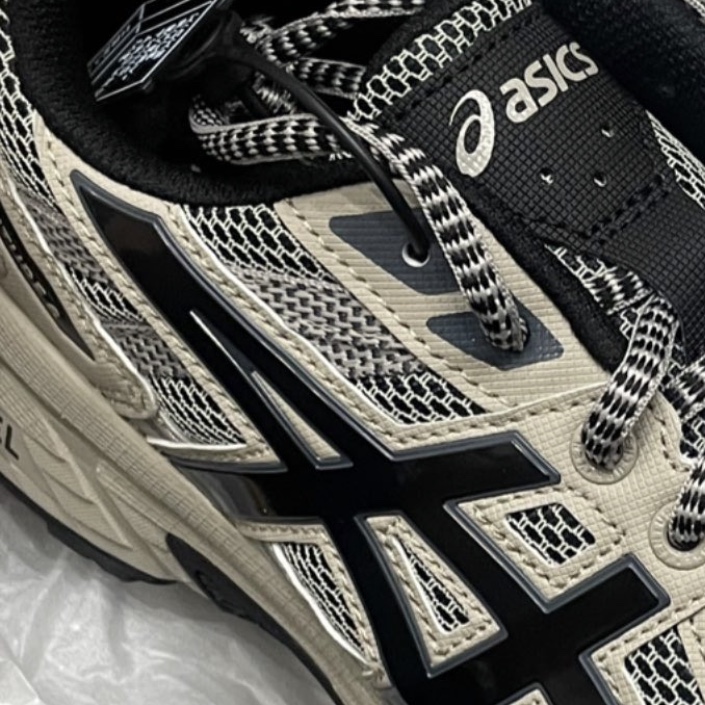 Asics Gel-Venture 6 Feather Grey Black 착용 스타일