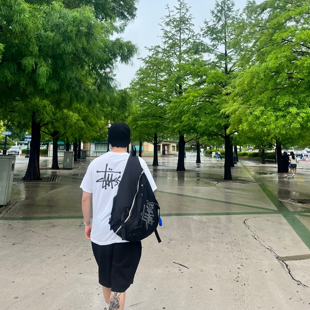 Stussy Basic Stussy T-Shirt White 2023 착용 스타일