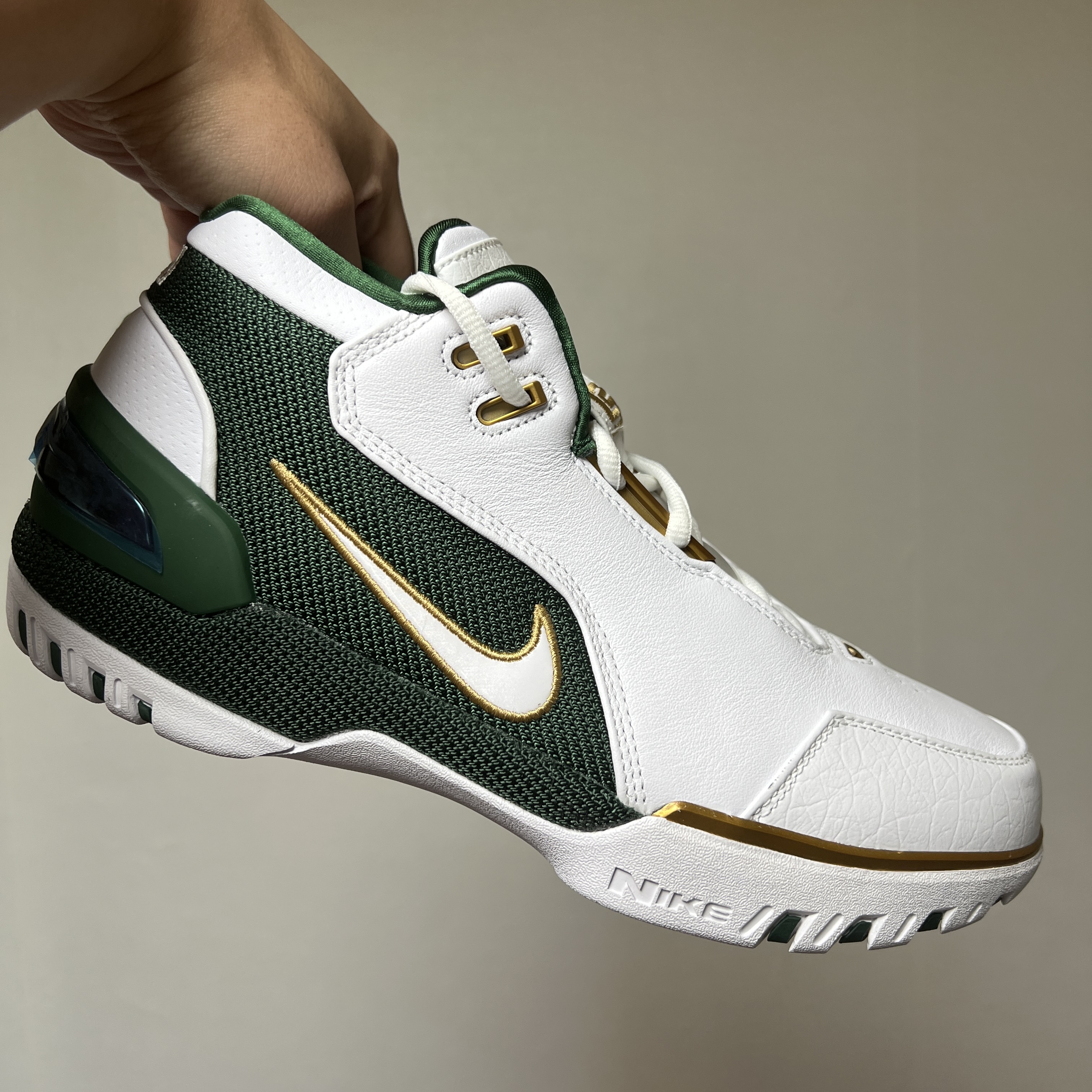 Nike Air Zoom Generation SVSM Retro 착용 스타일 - 1