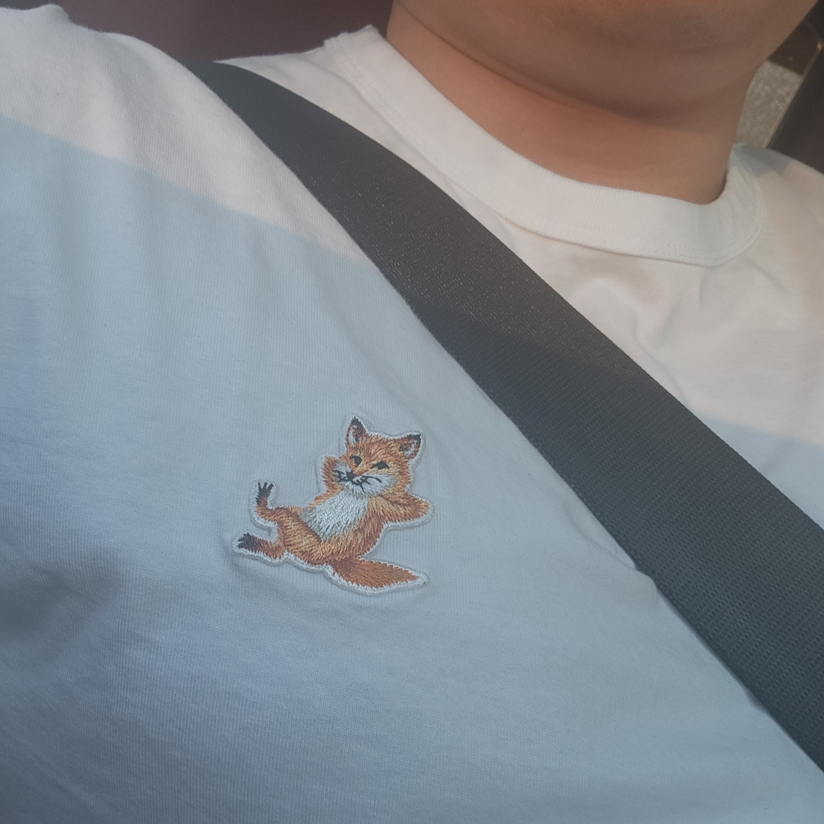 Maison Kitsune Chillax Fox Patch Classic T-Shirt White 착용 스타일