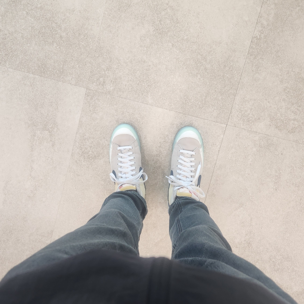 Nike Blazer Mid '77 Glacier Ice 착용 스타일