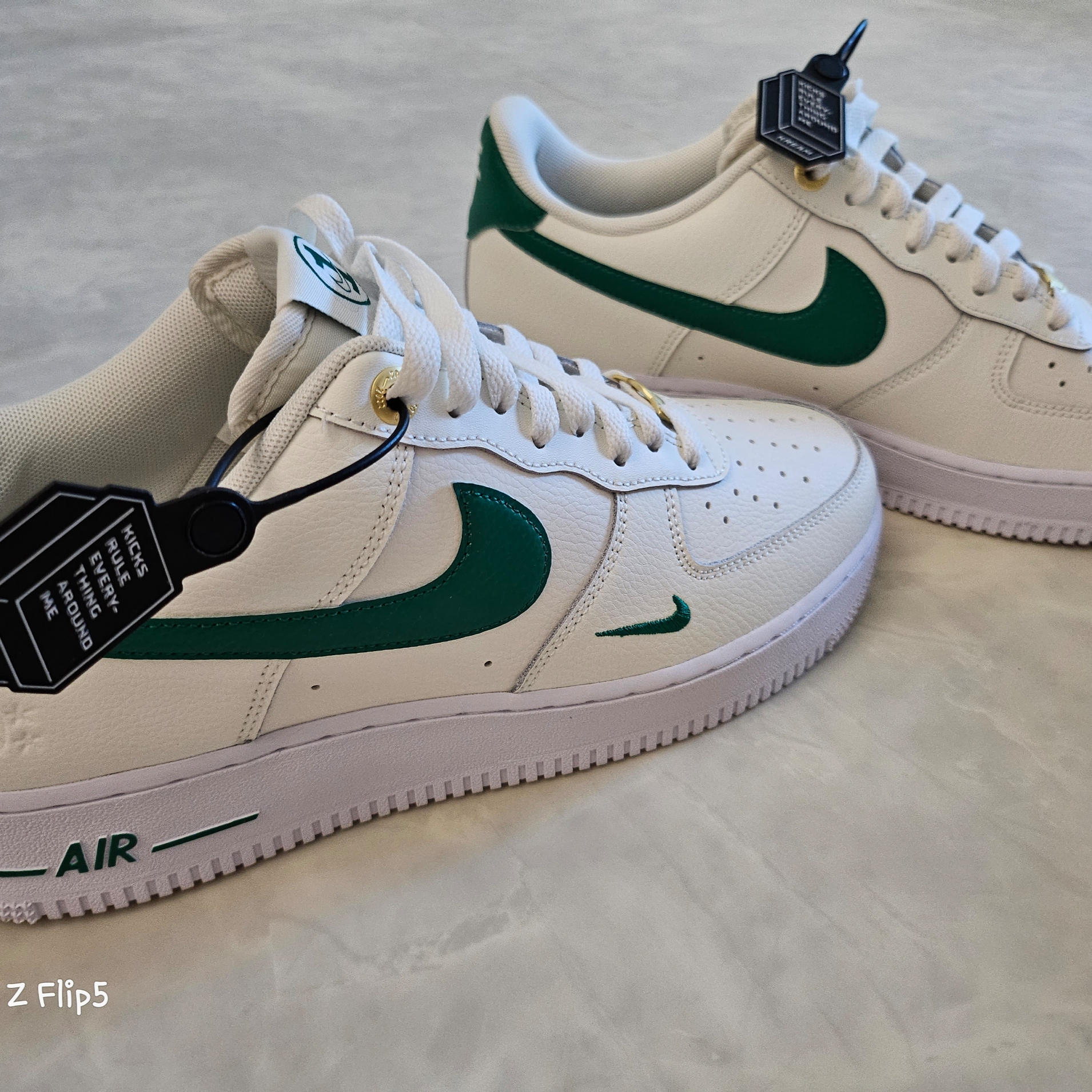 Nike Air Force 1 '07 LV8 40th Anniversary Join Forces Sail Malachite 착용 스타일 - 1