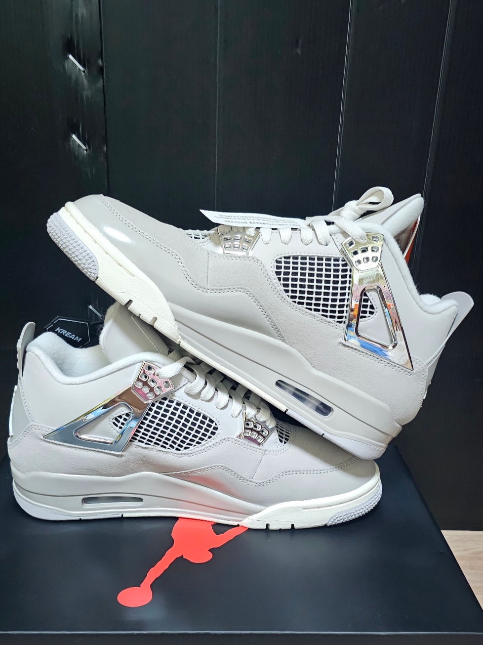 (W) Jordan 4 Retro Frozen Moments 착용 스타일 - 3