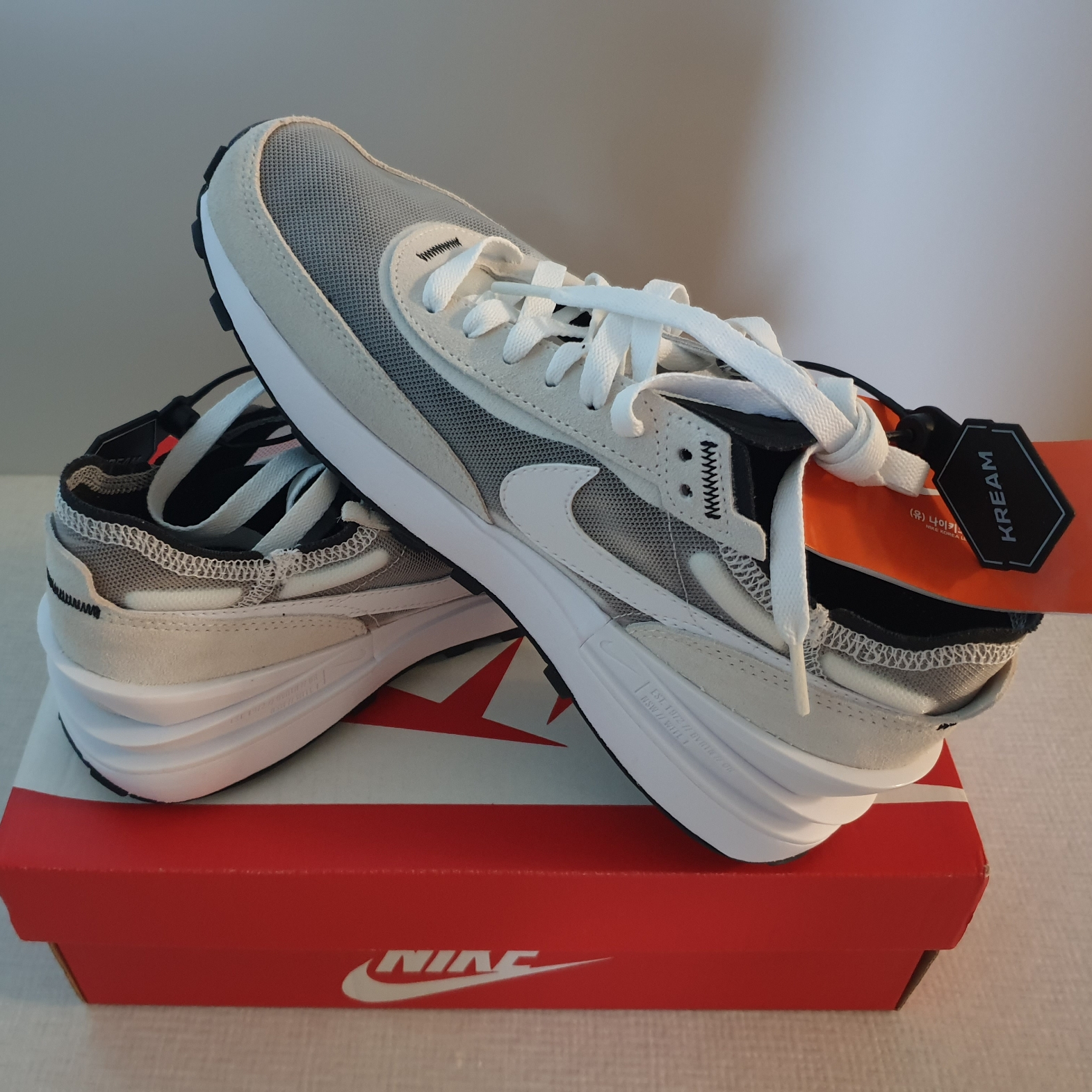 (W) Nike Waffle One Infinite Lilac 착용 스타일 - 2