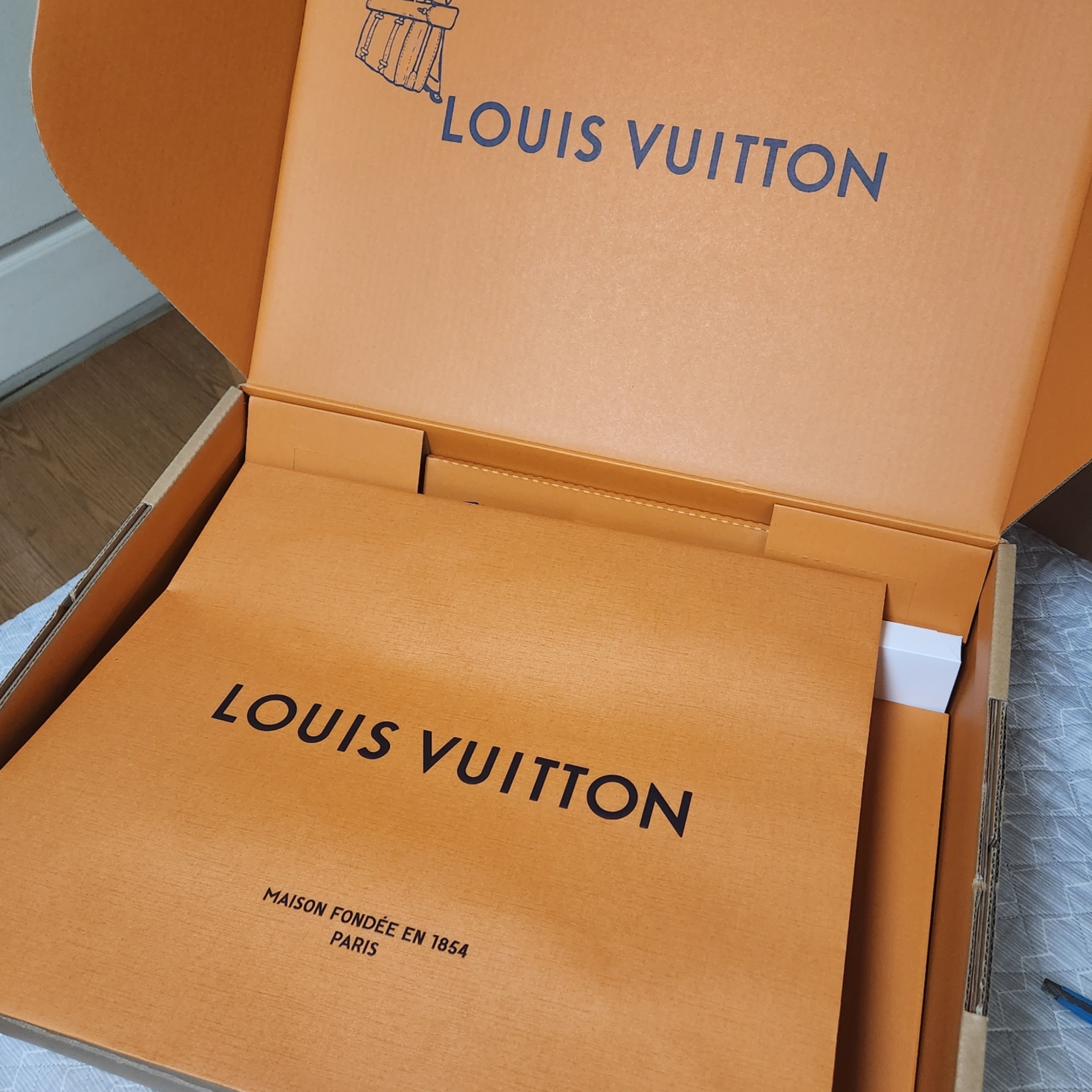 Louis Vuitton LV Trainer Sneakers Monogram Denim Blue 착용 스타일 - 3