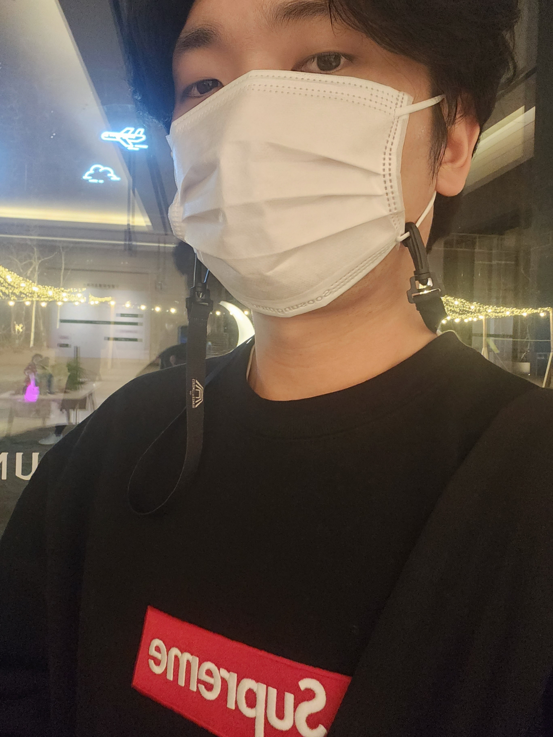 Supreme Box Logo Crewneck Black - 22FW, Balenciaga Political Campaign Destroyed Cap Black 착용 스타일 - 2
