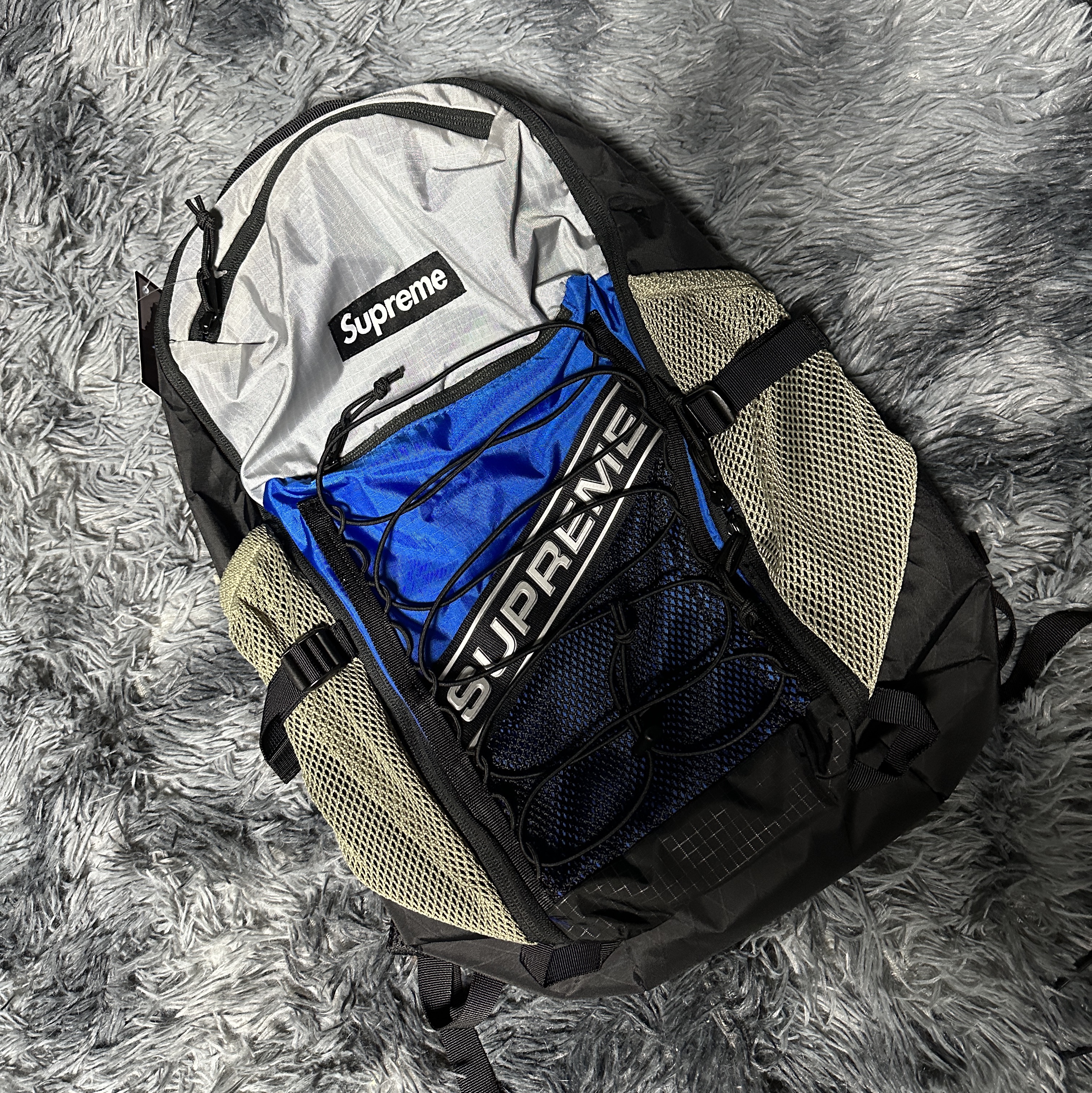 Supreme Backpack Blue - 23FW 착용 스타일