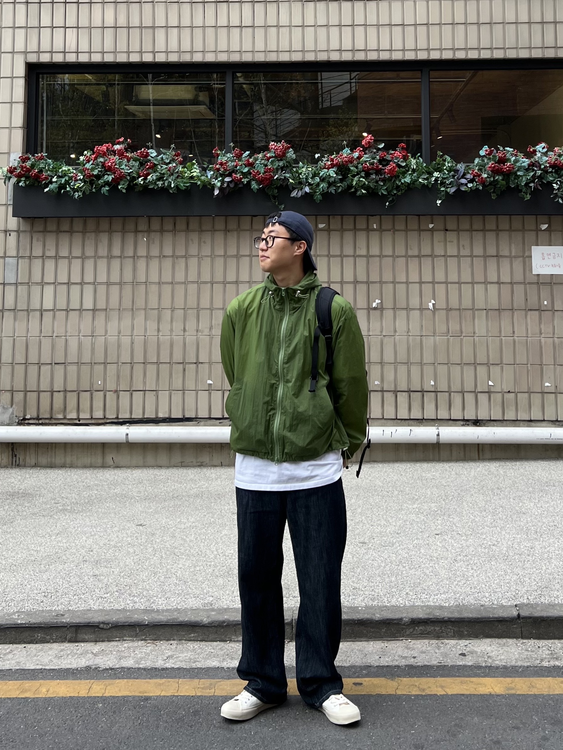 Converse x Stussy Chuck 70 High Natural Ivory, Converse Chuck 70 Ox Parchment 착용 스타일 - 1