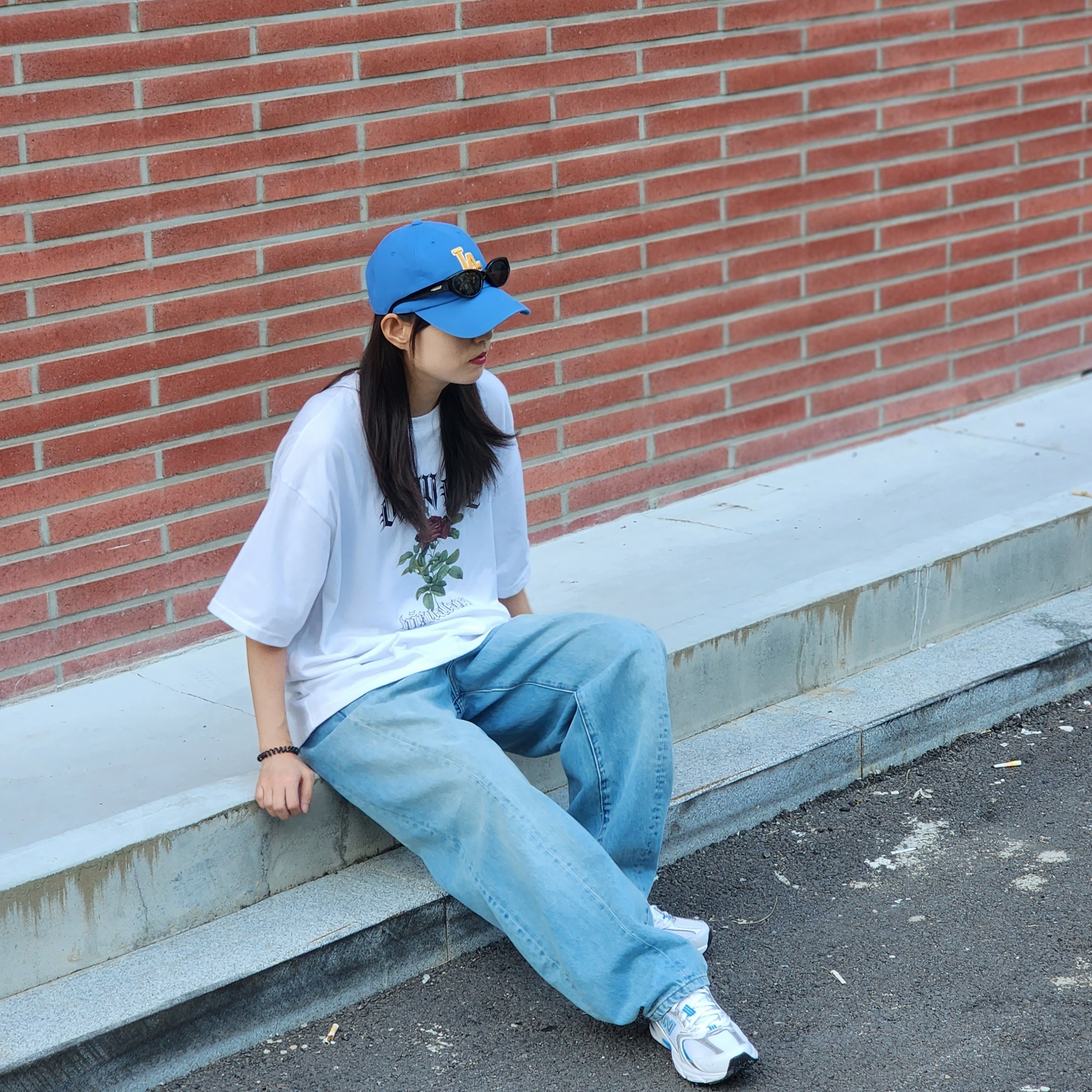 New Balance 530 Sky Blue 착용 스타일 - 1