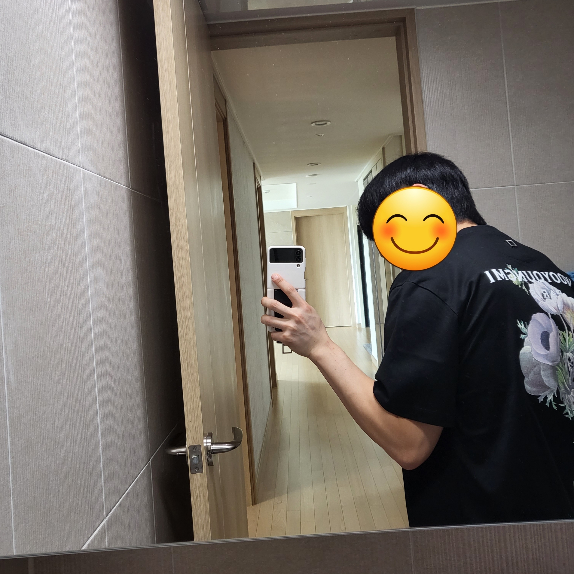 Wooyoungmi Flower Print Back Logo T-Shirt Black - 23FW 착용 스타일