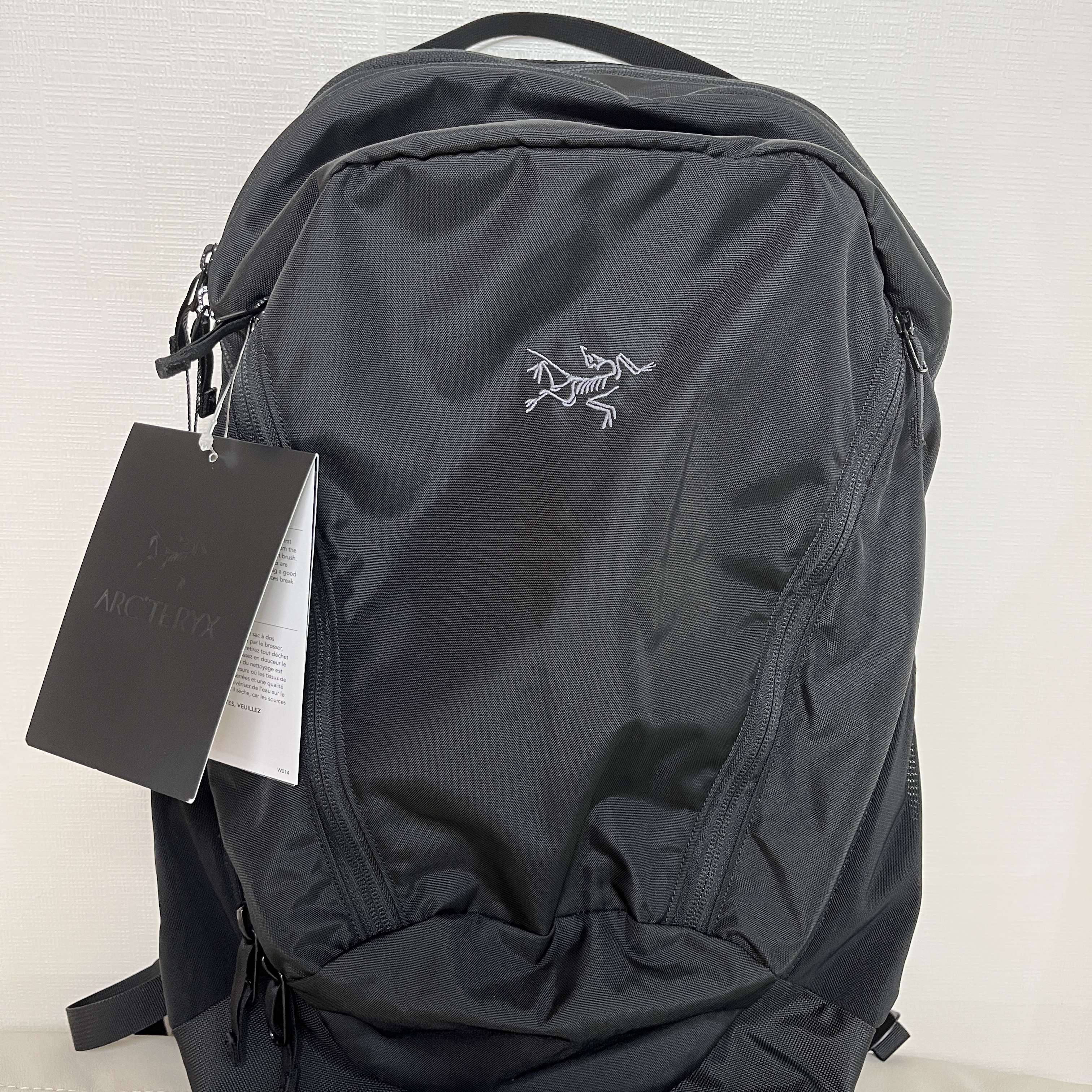 Arc'teryx Mantis 26 Backpack Black 착용 스타일 - 1