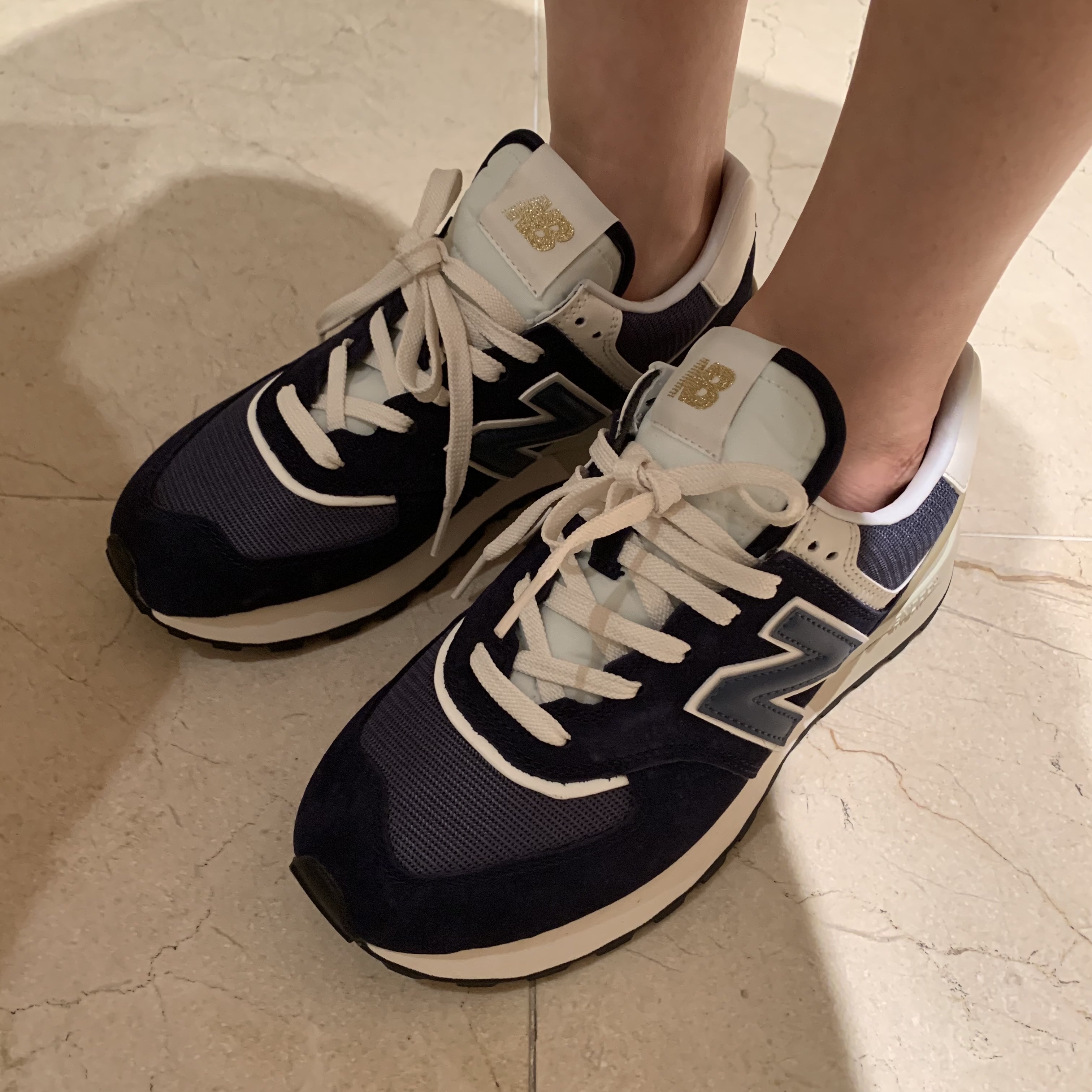 New Balance 574 Legacy Navy 착용 스타일