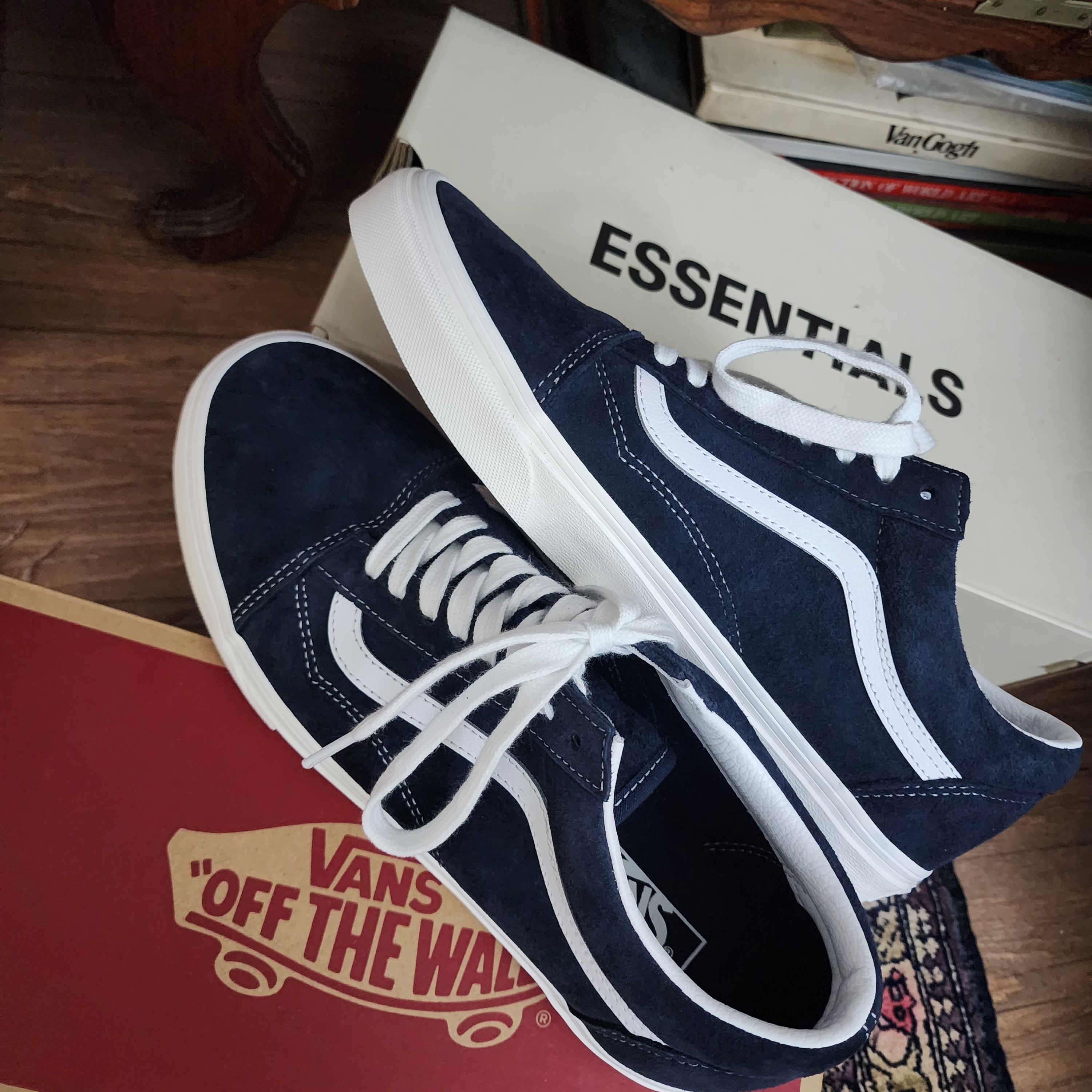 Vans Old Skool Pig Suede Parisian Night 착용 스타일