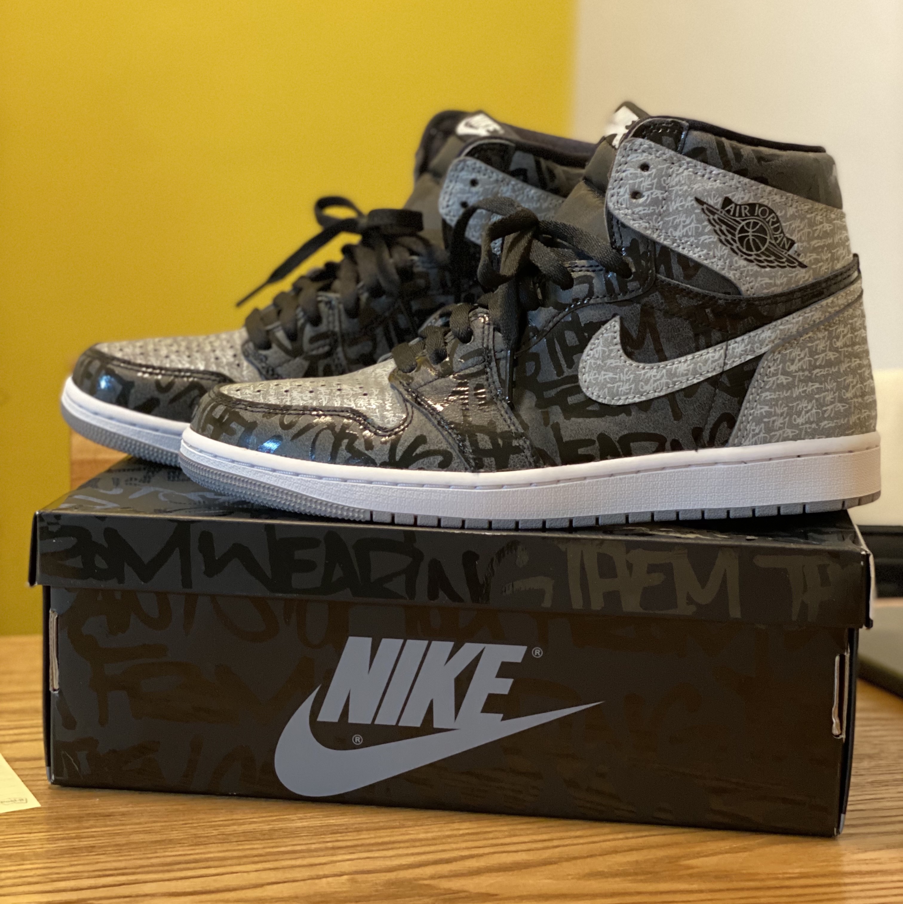 Jordan 1 Retro High OG Rebellionaire 착용 스타일