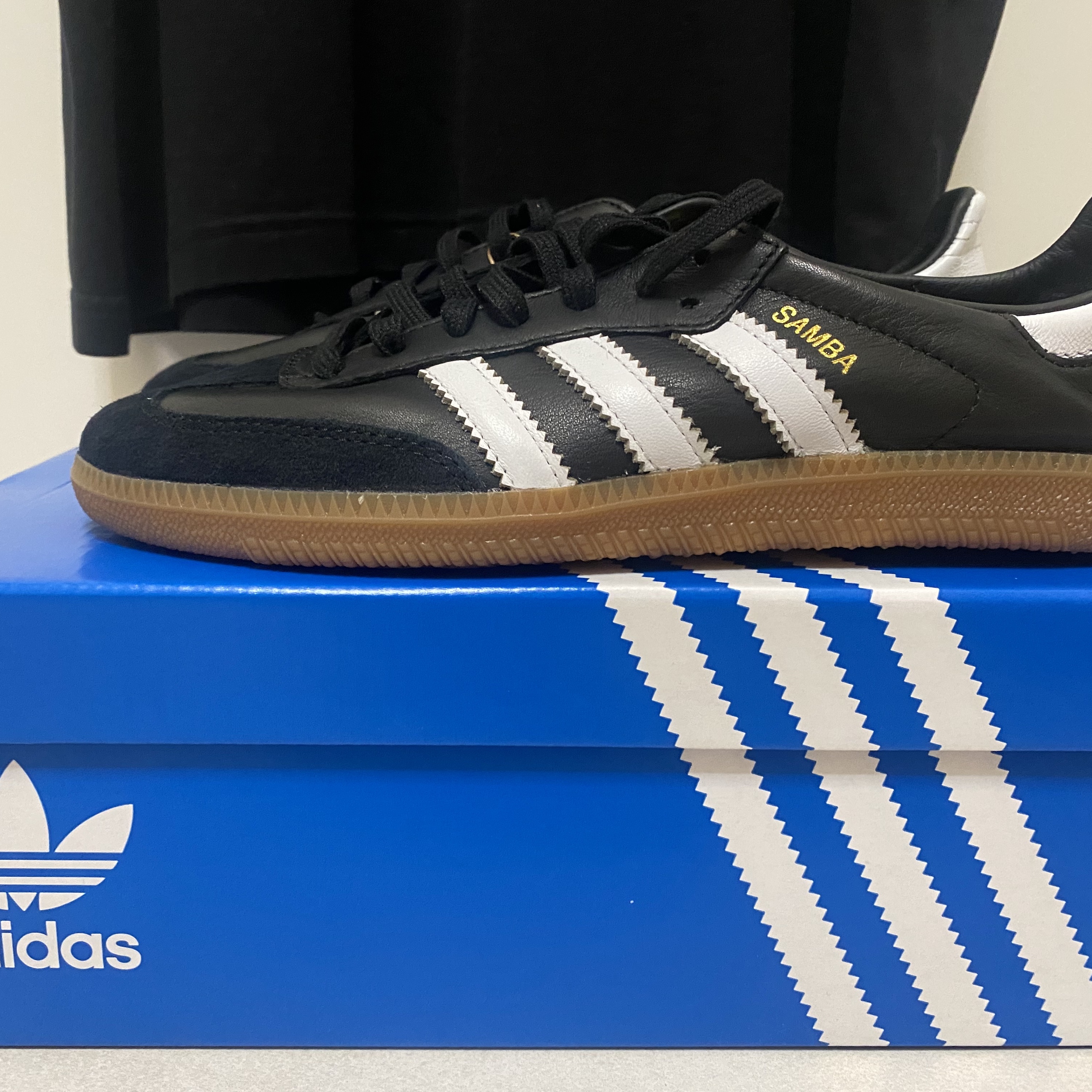 Adidas Samba Decon Core Black 착용 스타일 - 1