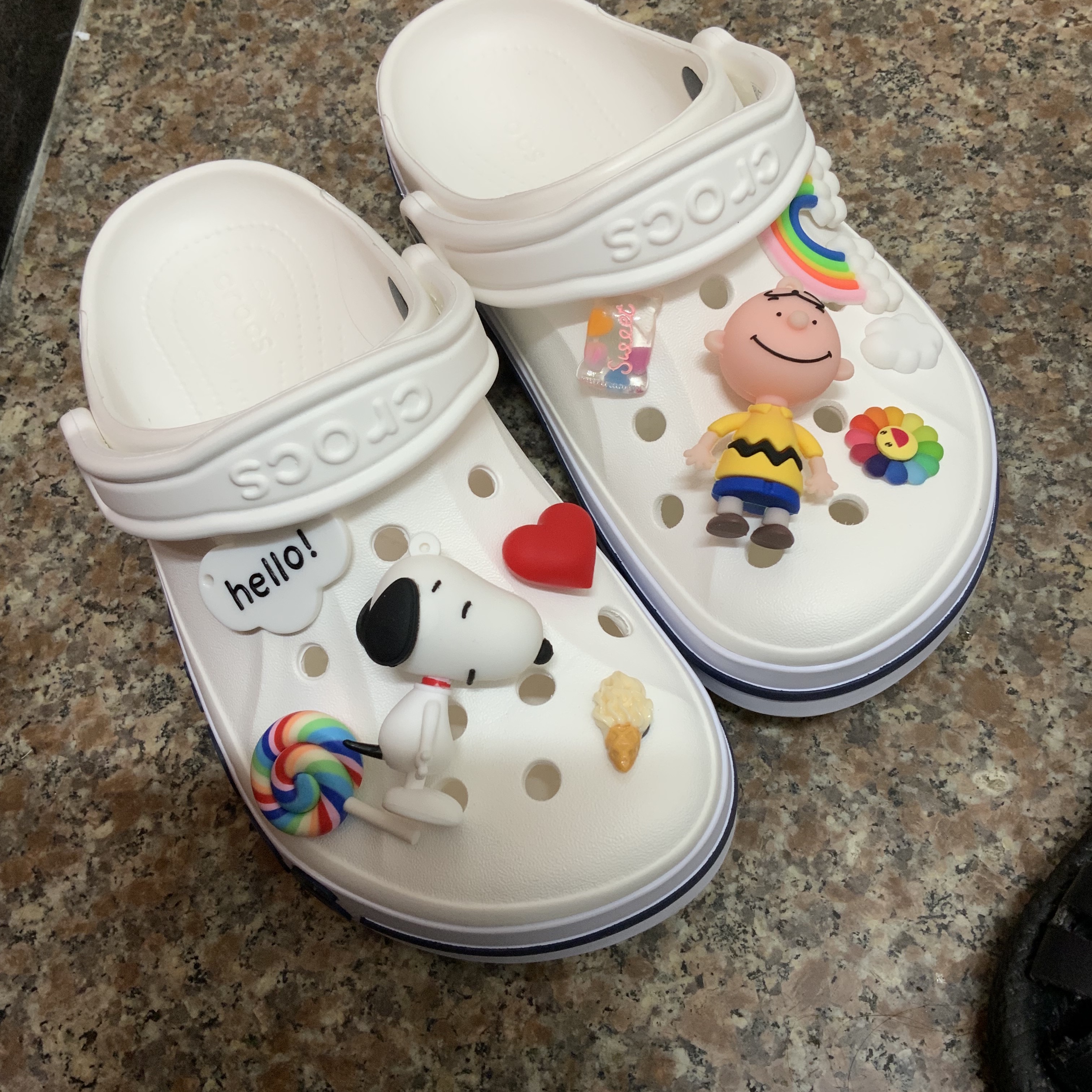 Crocs Bayaband Clog White Navy 착용 스타일