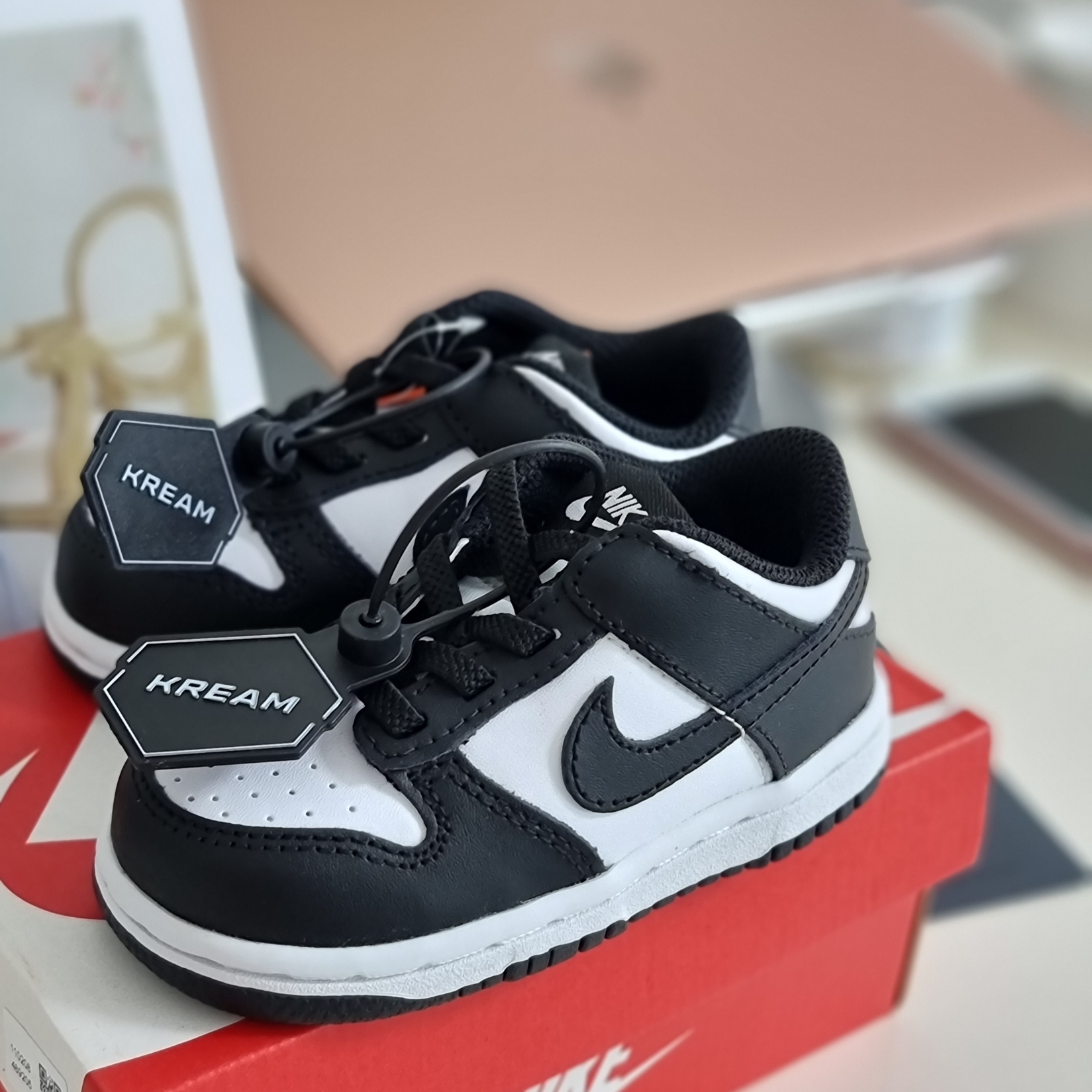 (TD) Nike Dunk Low Black 착용 스타일