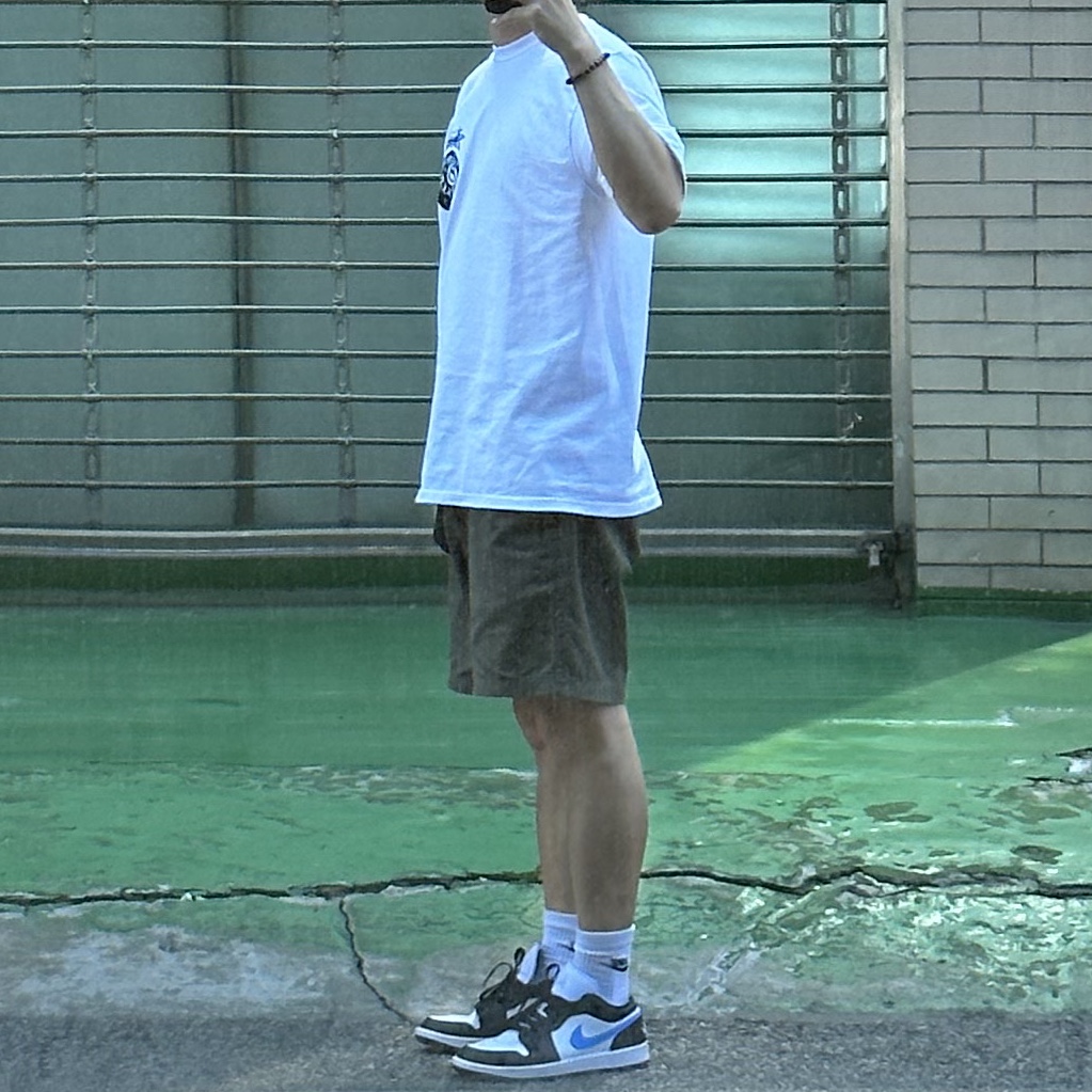 Stussy x Born X Raised 8 Ball T-Shirt White 착용 스타일 - 1