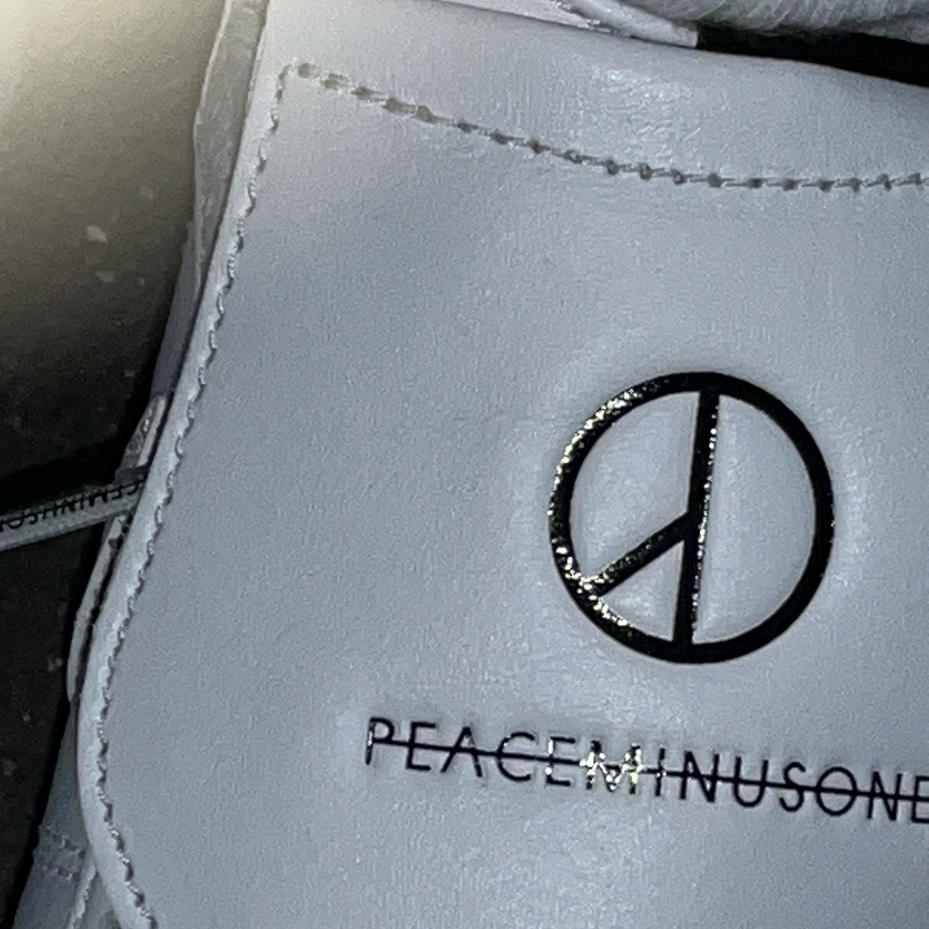 Nike x Peaceminusone Kwondo1 White 착용 스타일 - 3