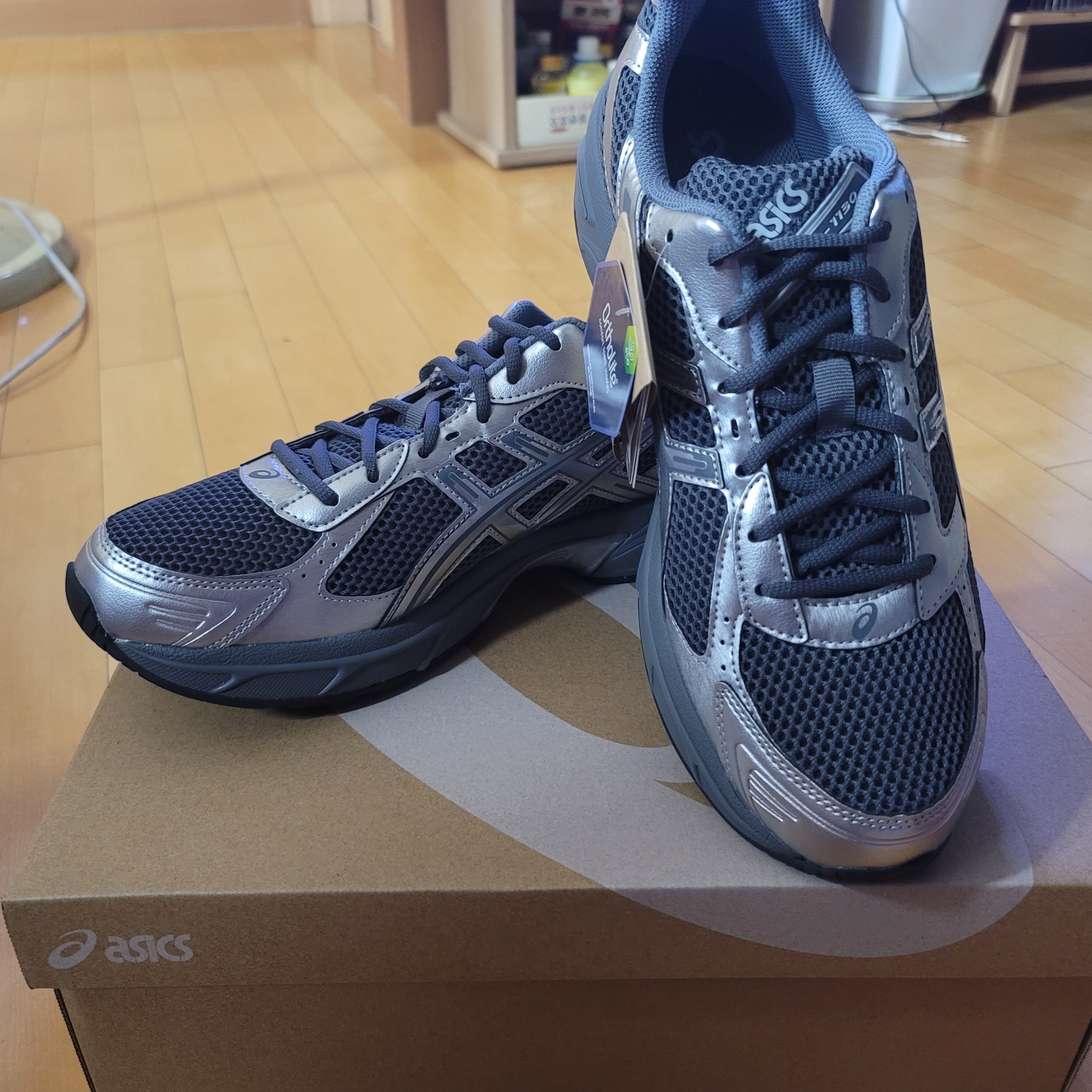 Asics Gel-1130 Steel Grey Pure Silver 착용 스타일 - 1