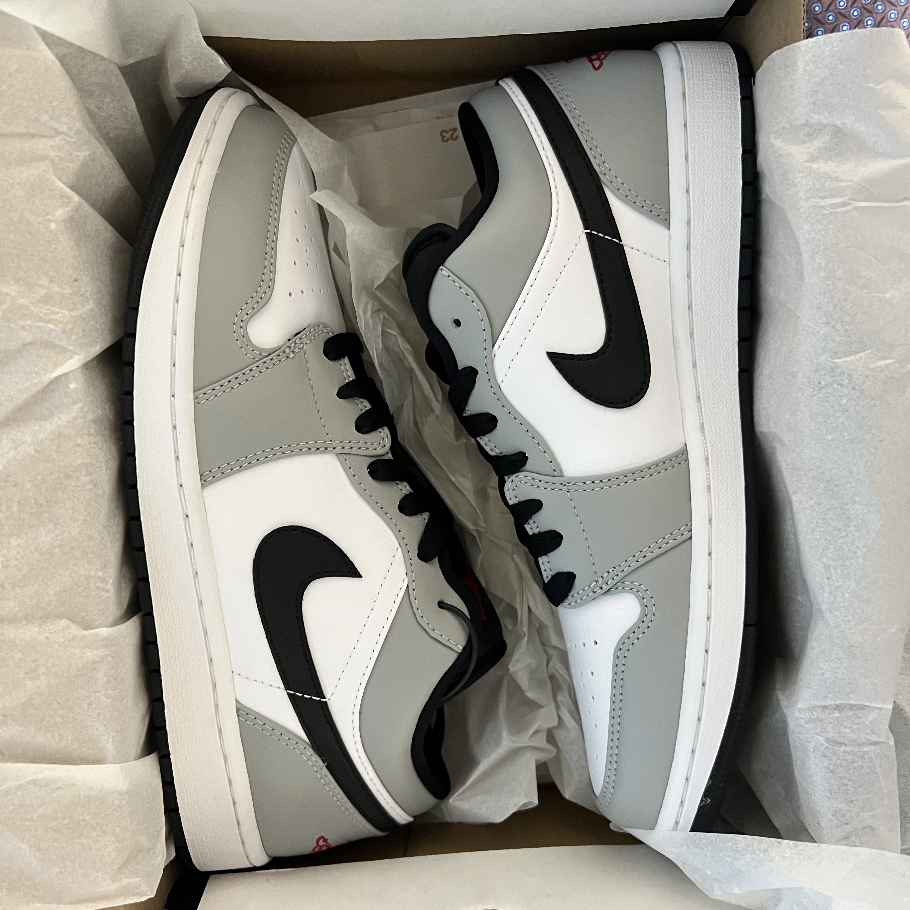 Jordan 1 Low Light Smoke Grey 착용 스타일 - 1