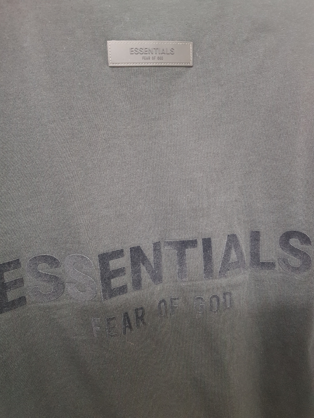 Essentials The Core Collection T-Shirt Stretch Limo 착용 스타일