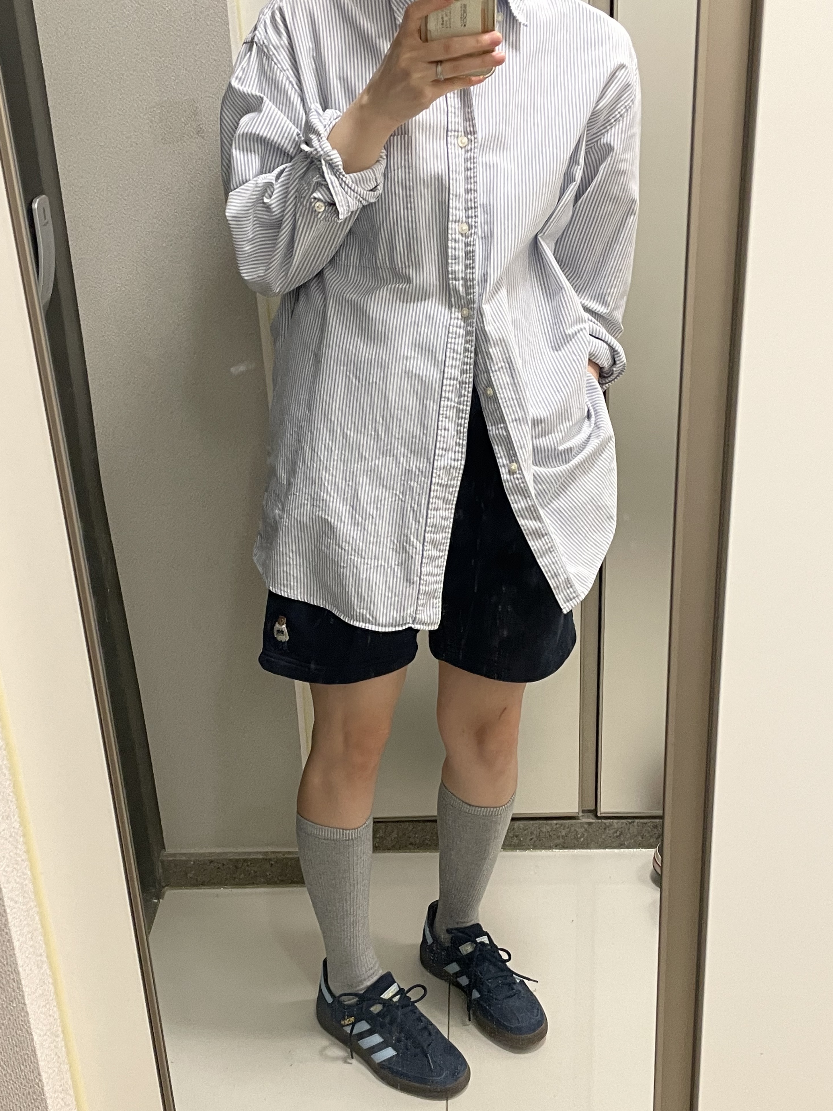 Adidas Spezial Handball Collegiate Navy 착용 스타일 - 1