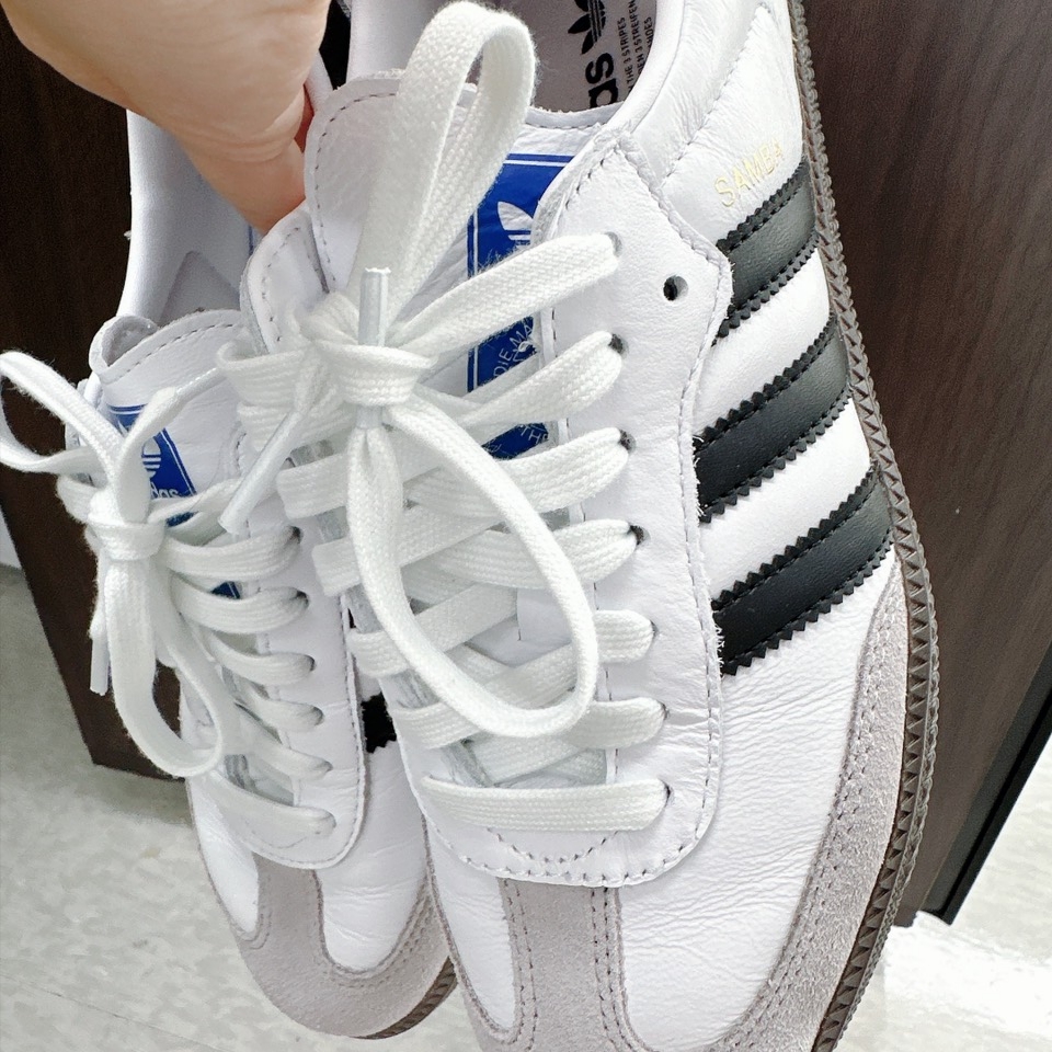 Adidas Samba OG Cloud White 착용 스타일