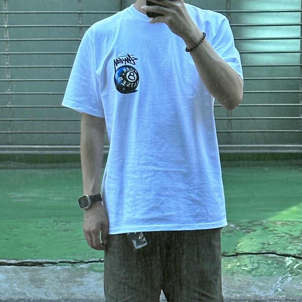 Stussy x Born X Raised 8 Ball T-Shirt White 착용 스타일 - 2