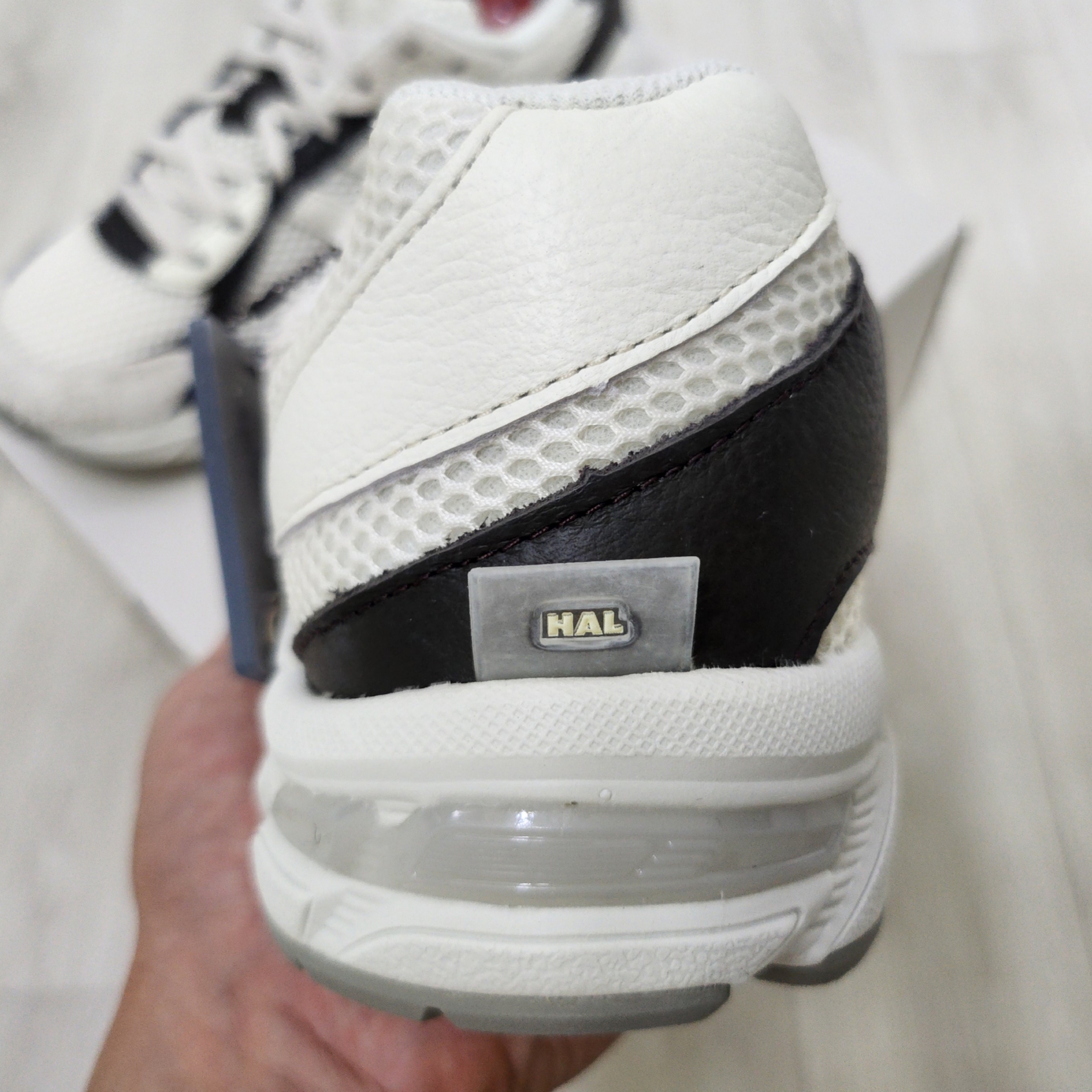 Asics x Hal Studios Gel-1130 MK-III Glacier 착용 스타일 - 3
