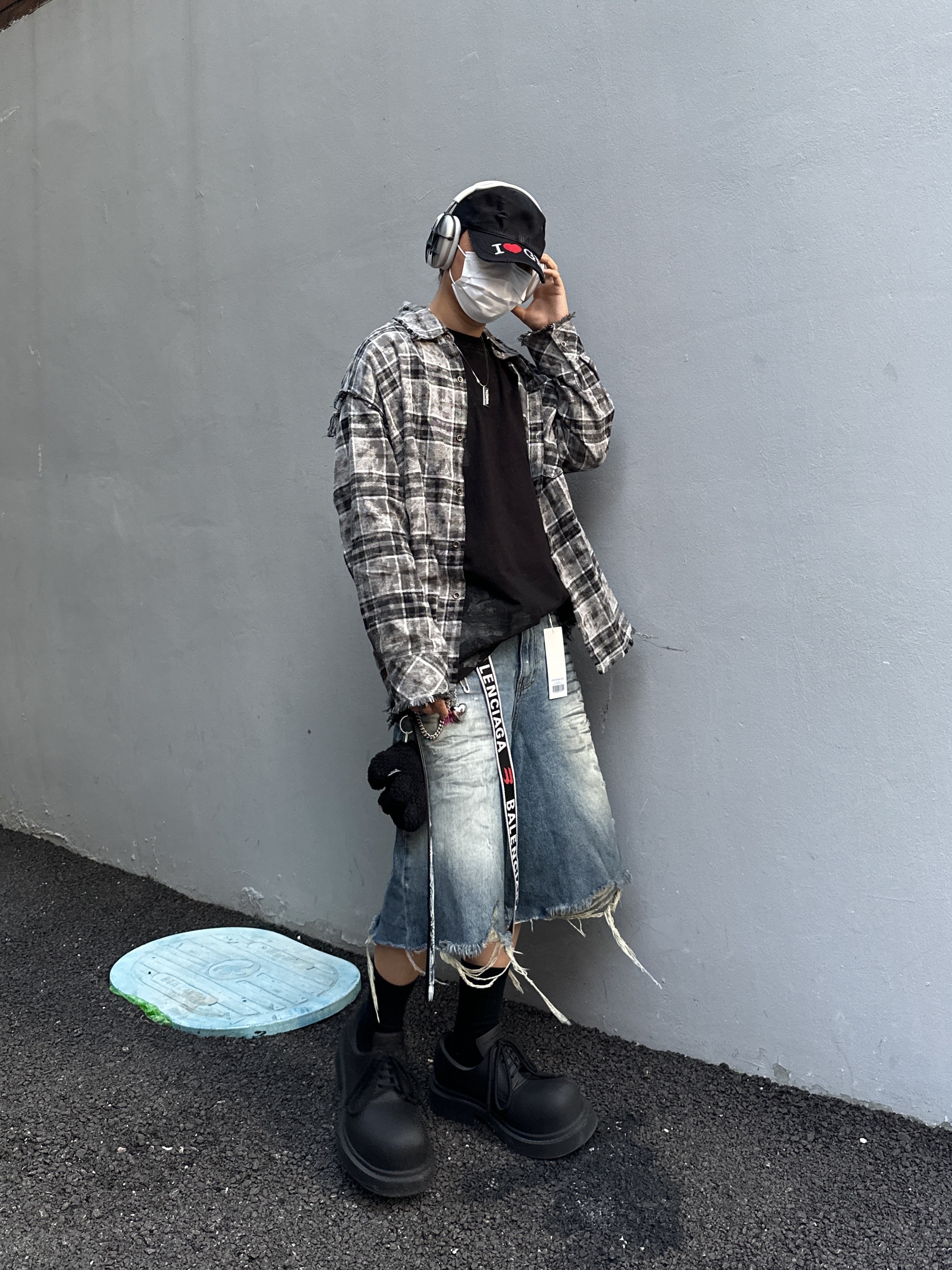Project G/R Reworked Bermuda Shorts Blue, Project G/R I Love GR Cap Black - Haus of GR Exclusive 착용 스타일 - 1