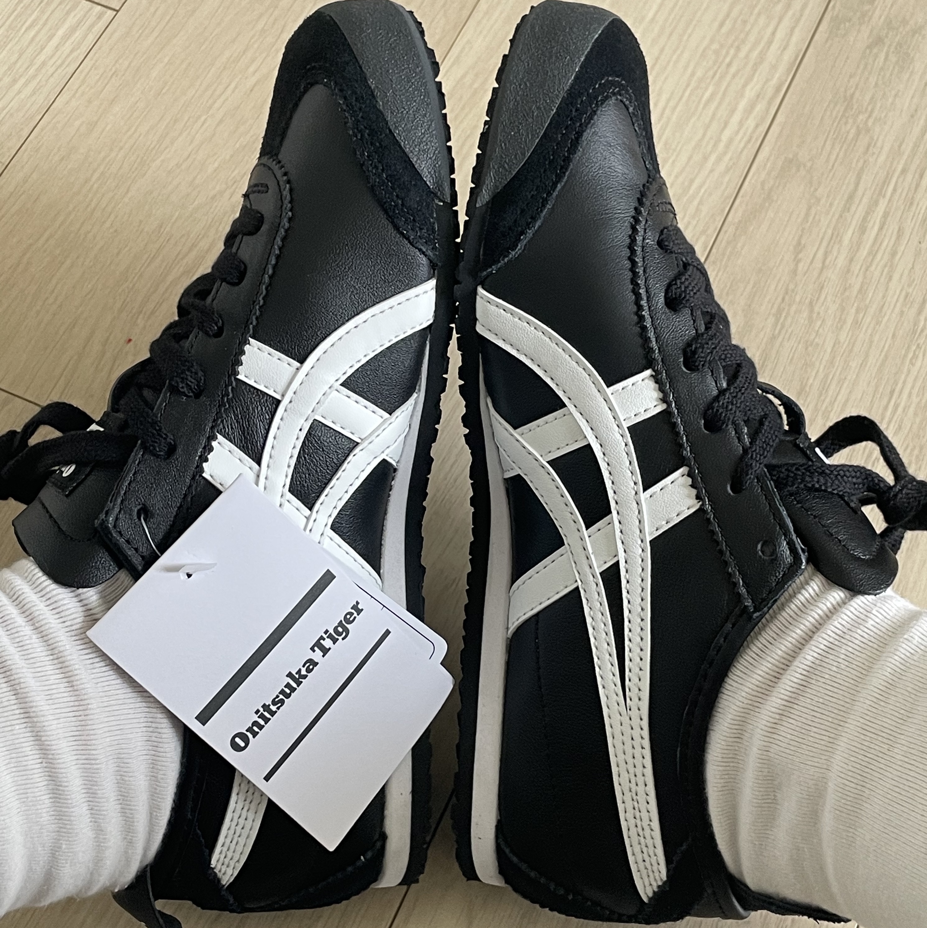 Onitsuka Tiger Mexico 66 Black White 착용 스타일