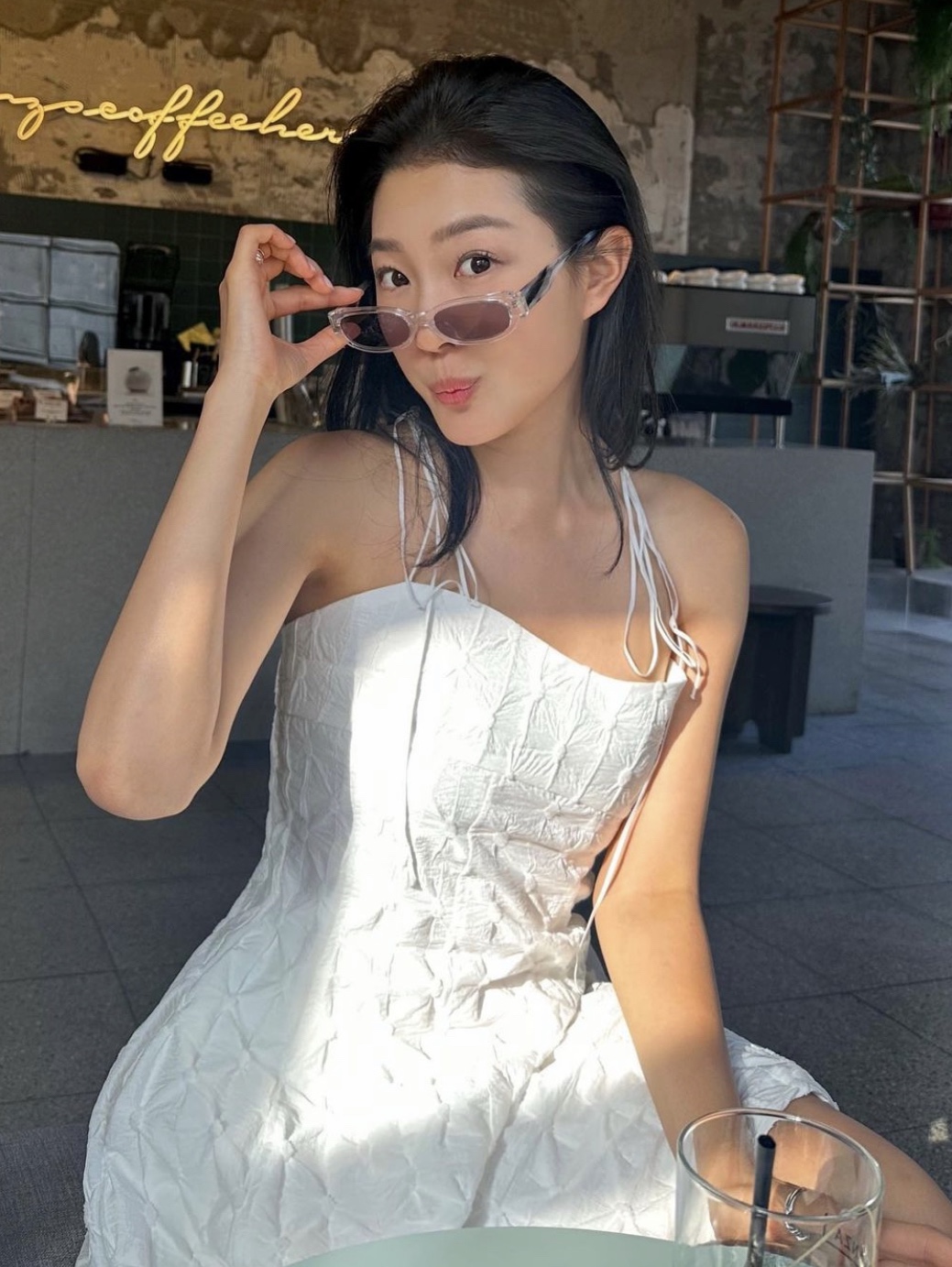 [KREAM 단독] STU Women Embroidery Bumpy Dress White 착용 스타일