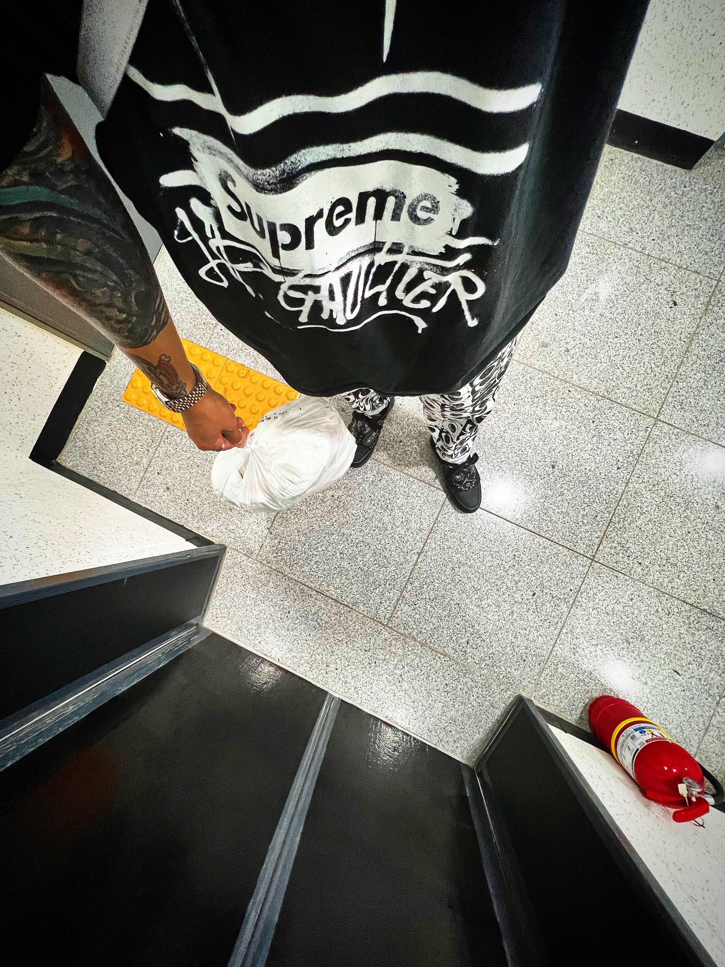 Supreme x Jean Paul Gaultier T-Shirt Black - 19SS, Nike x Comme des Garcons Shirt x Supreme Air Force 1 Low Eyes 착용 스타일 - 1