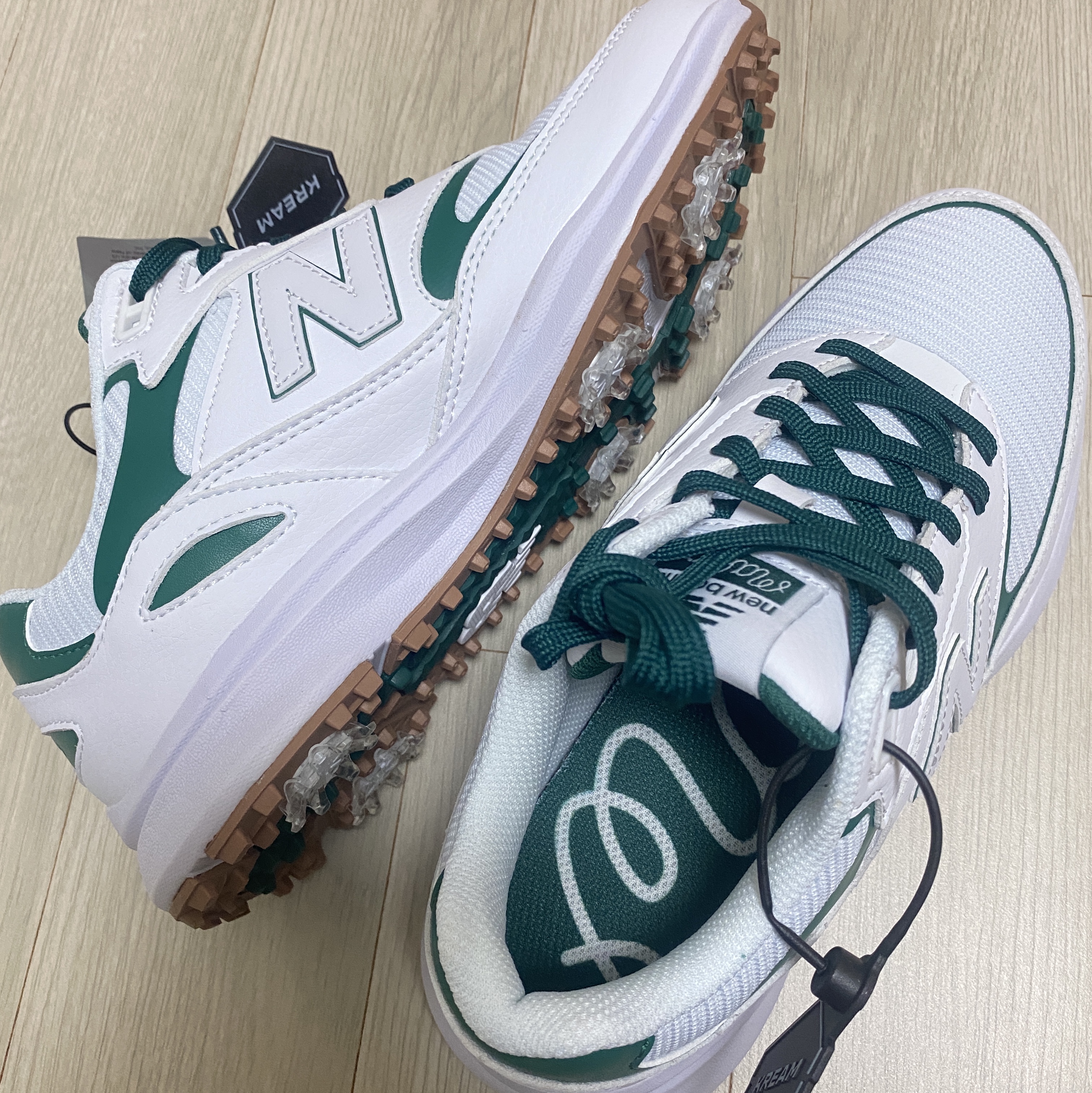 New Balance x Malbon Golf Heritage White Green 착용 스타일