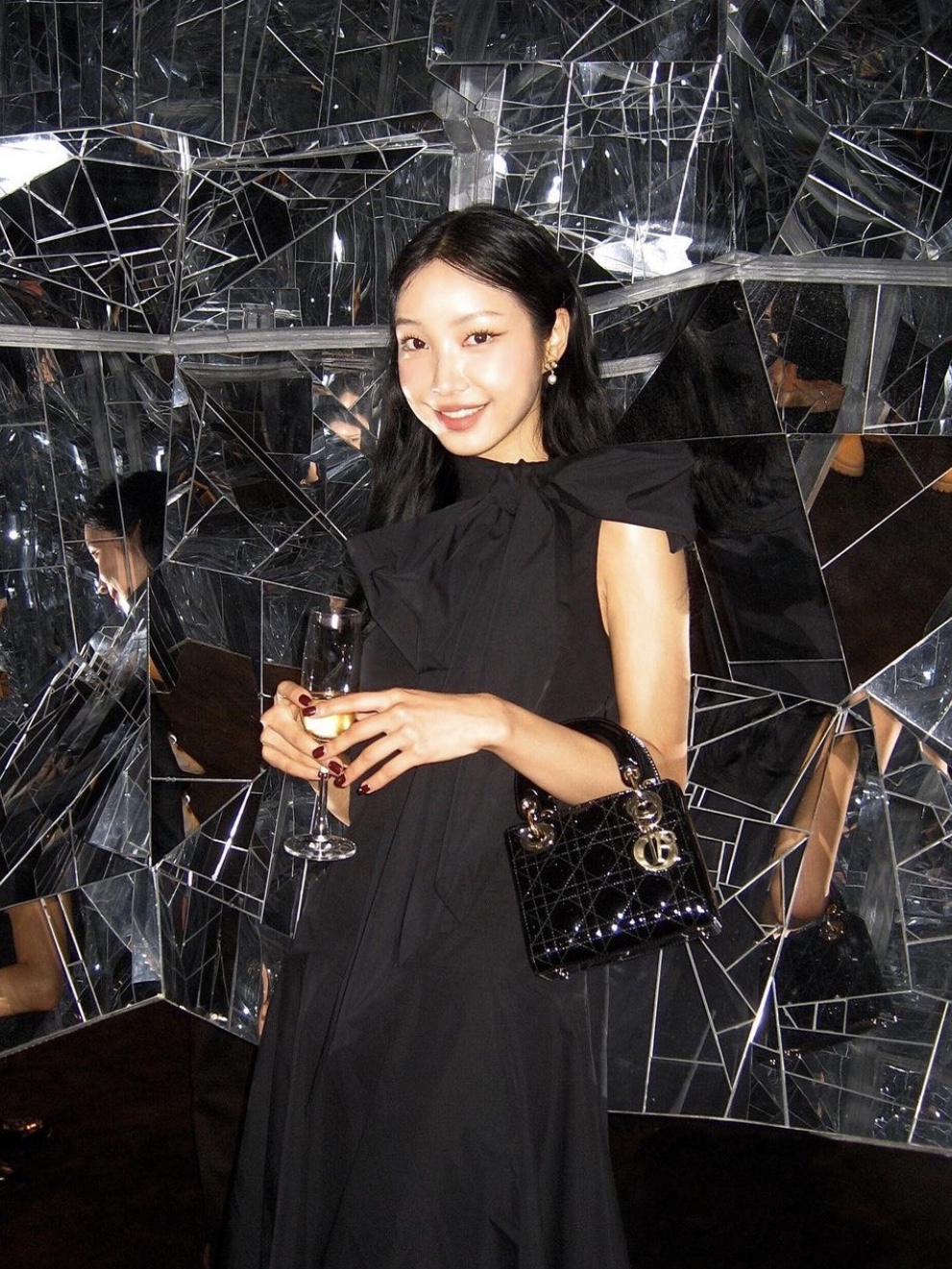 Dior Small Lady Bag My ABCDior Cannage Lambskin Black 착용 스타일
