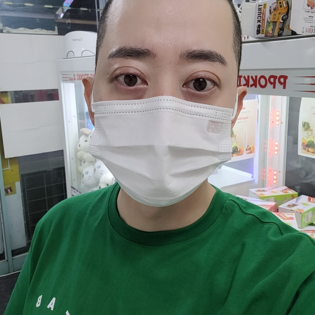 IAB Studio T-Shirt Green - 22FW 착용 스타일