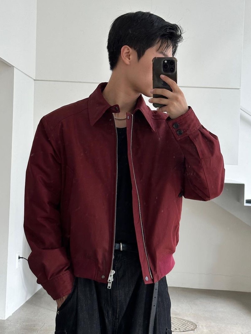 Haleine Padded 3D Detail Short Jacket Burgundy 착용 스타일 - 2