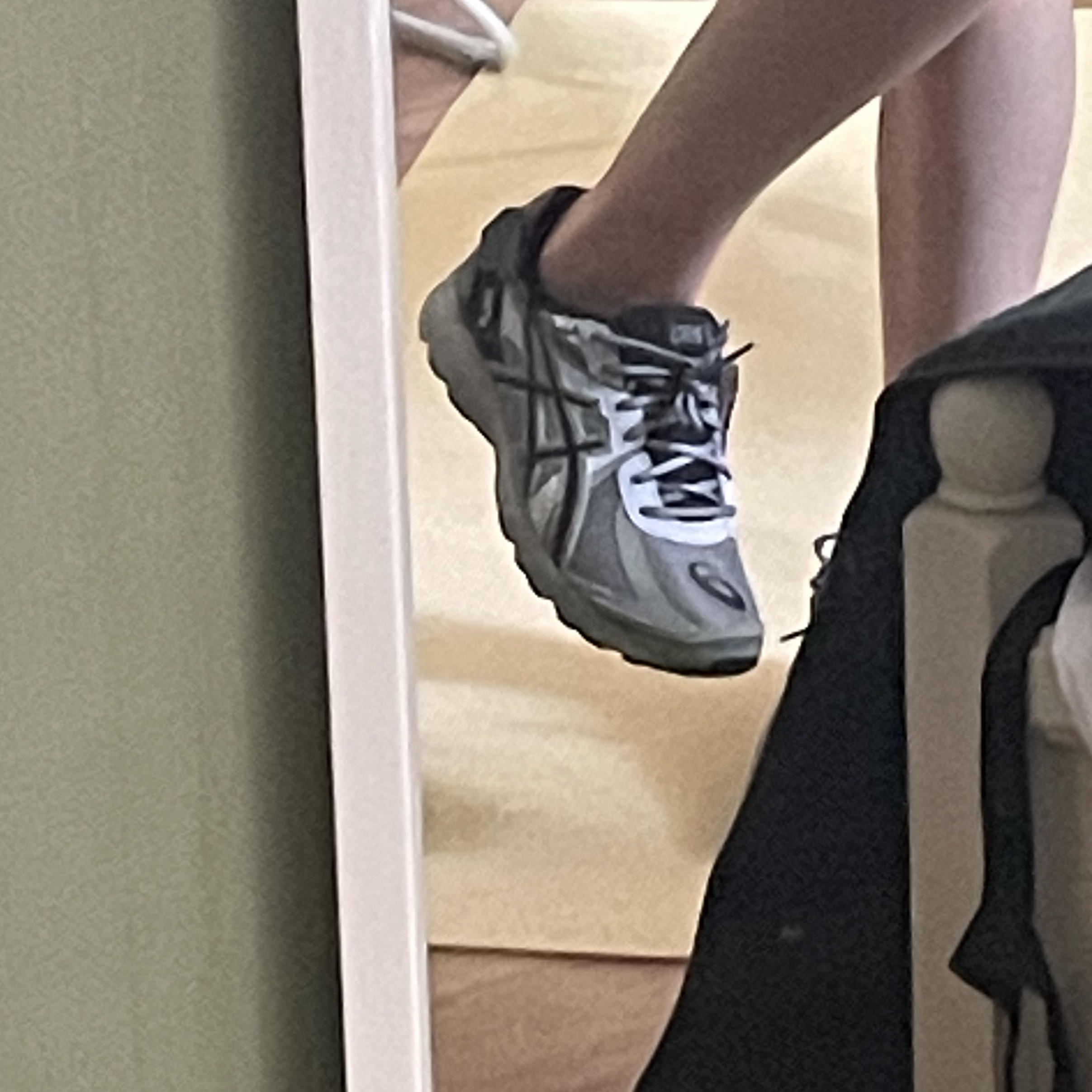 Asics Jog 100 S Sheet Rock - 2E Wide 착용 스타일 - 1
