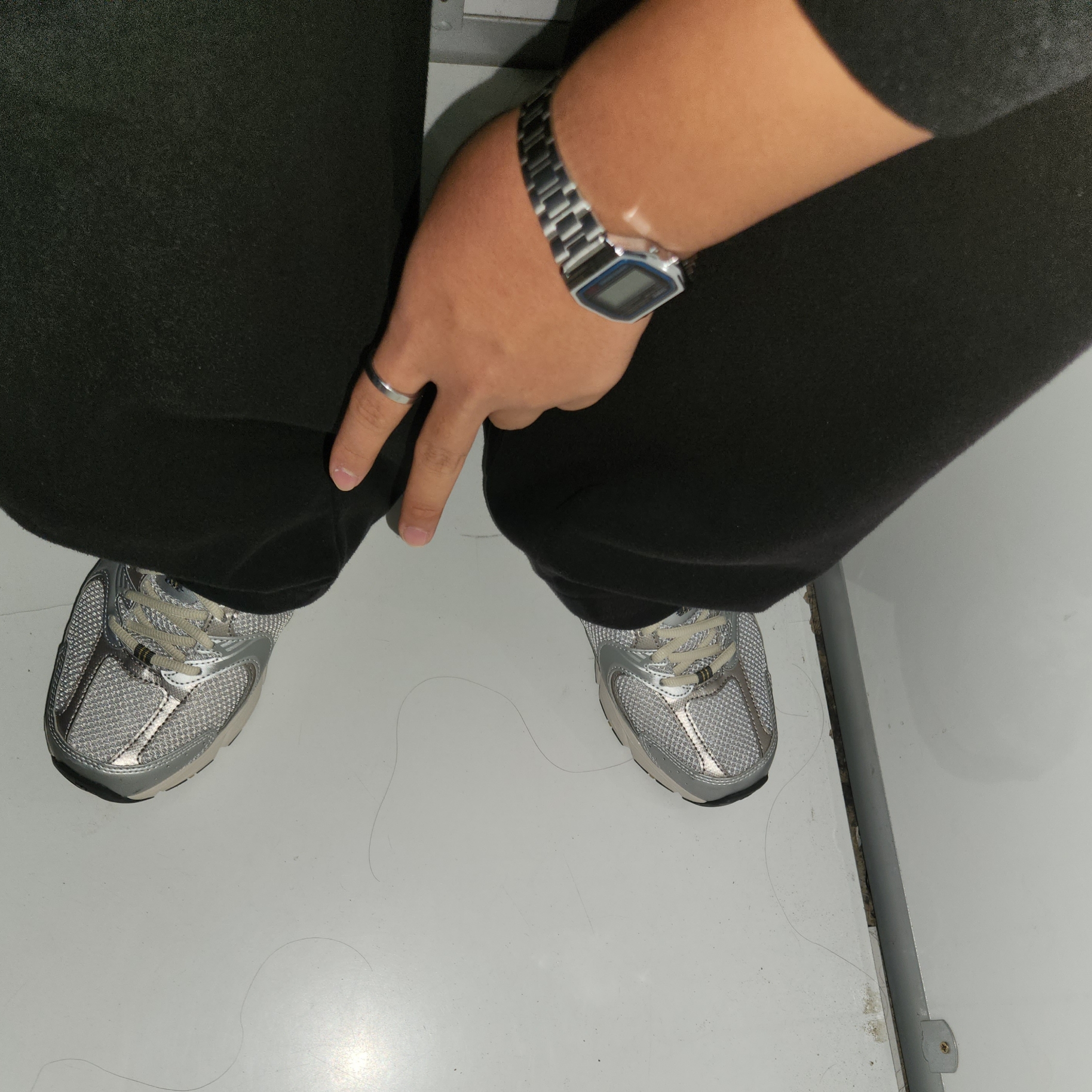 New Balance 530 Earth 착용 스타일