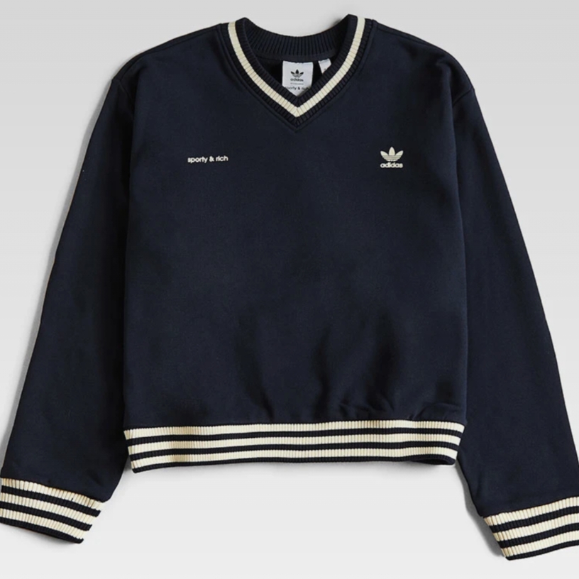 (W) Adidas x Sporty & Rich V-Neck Crew Sweatshirt Legend Ink - US Sizing 착용 스타일